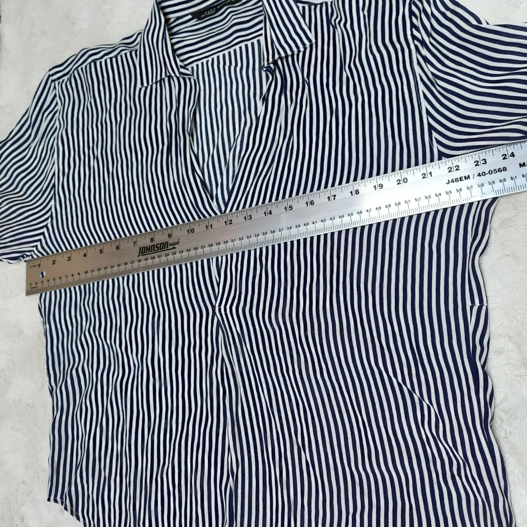 Zara Zara Woman Long Sleeve Button-Down Collared Top Size 5 Blue White Striped Size S / US 4 / IT 40 - 4 Thumbnail