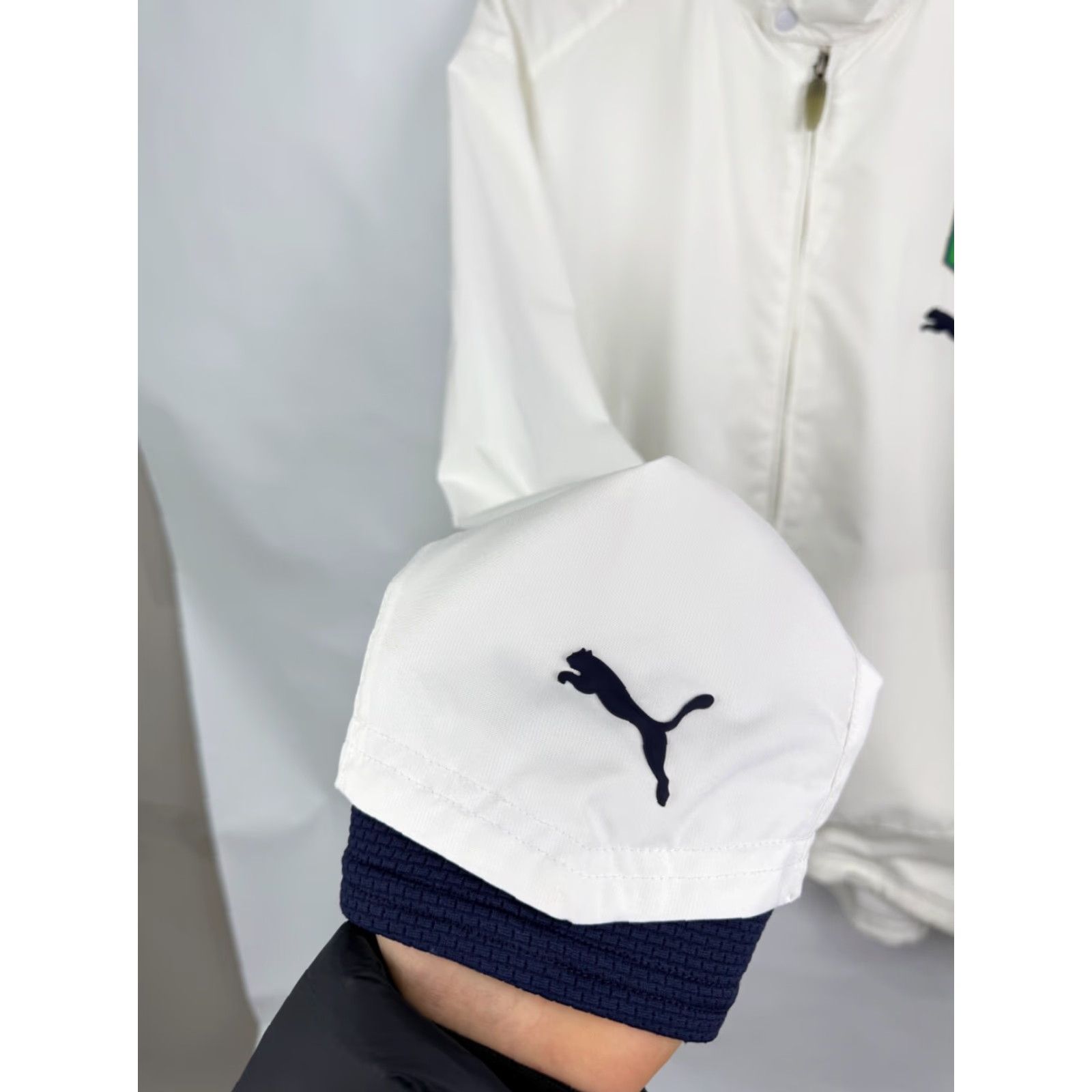 Puma VINTAGE Puma Italy Soccer Jersey Zip Jacket Retro Rare XL White Mens Jacket Size US XL / EU 56 / 4 - 7 Thumbnail