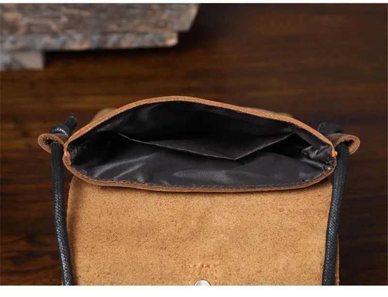 Japanese Brand Small Thin Crossbody Bag Size ONE SIZE - 3 Thumbnail