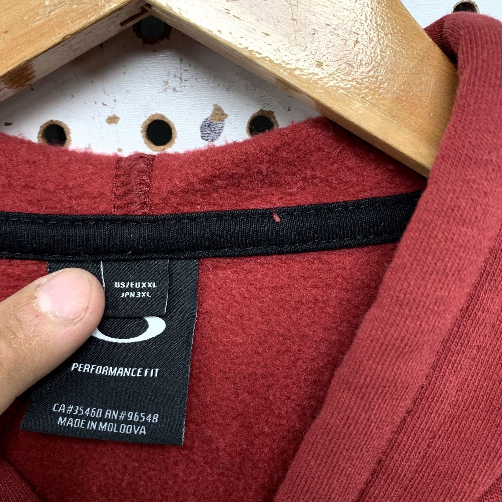 Oakley Oakley Hoodie XXL Red Full Zip Hooded Sweatshirt Pullover Womens Size XXL / US 16-18 / IT 52-54 - 2 Thumbnail