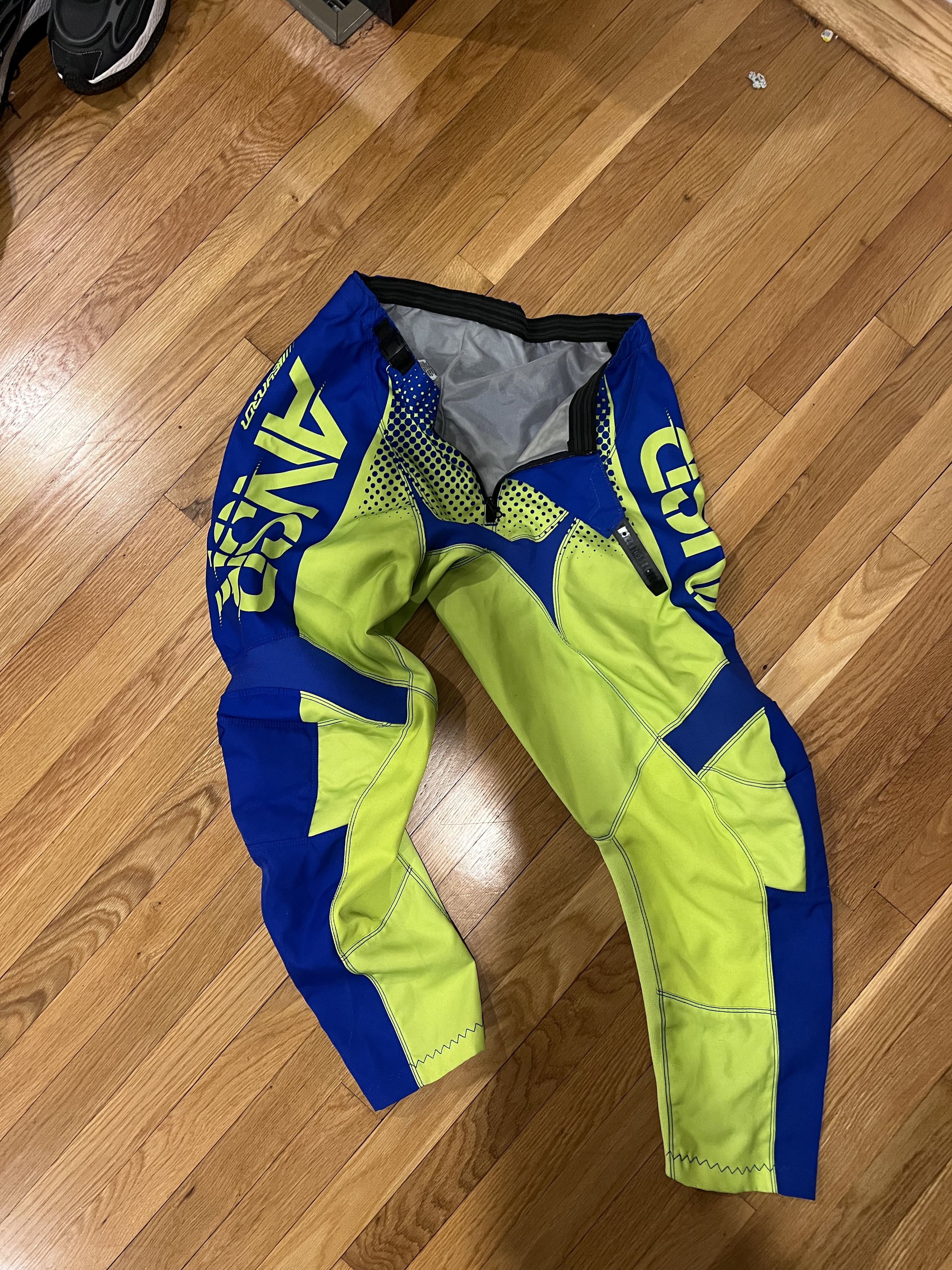 Other ANSWER MOTOCROSS PANTS NEON Size US 36 / EU 52 - 1 Thumbnail