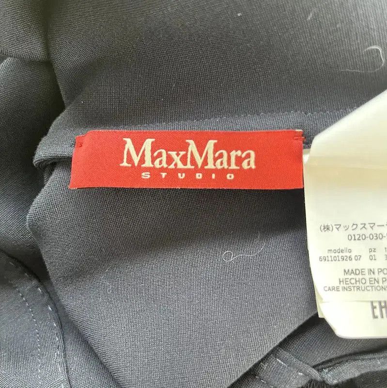 Max Mara MaxMara Black Women's Blazer for Spring/Fall . Size XS / US 0-2 / IT 36-38 - 6 Thumbnail