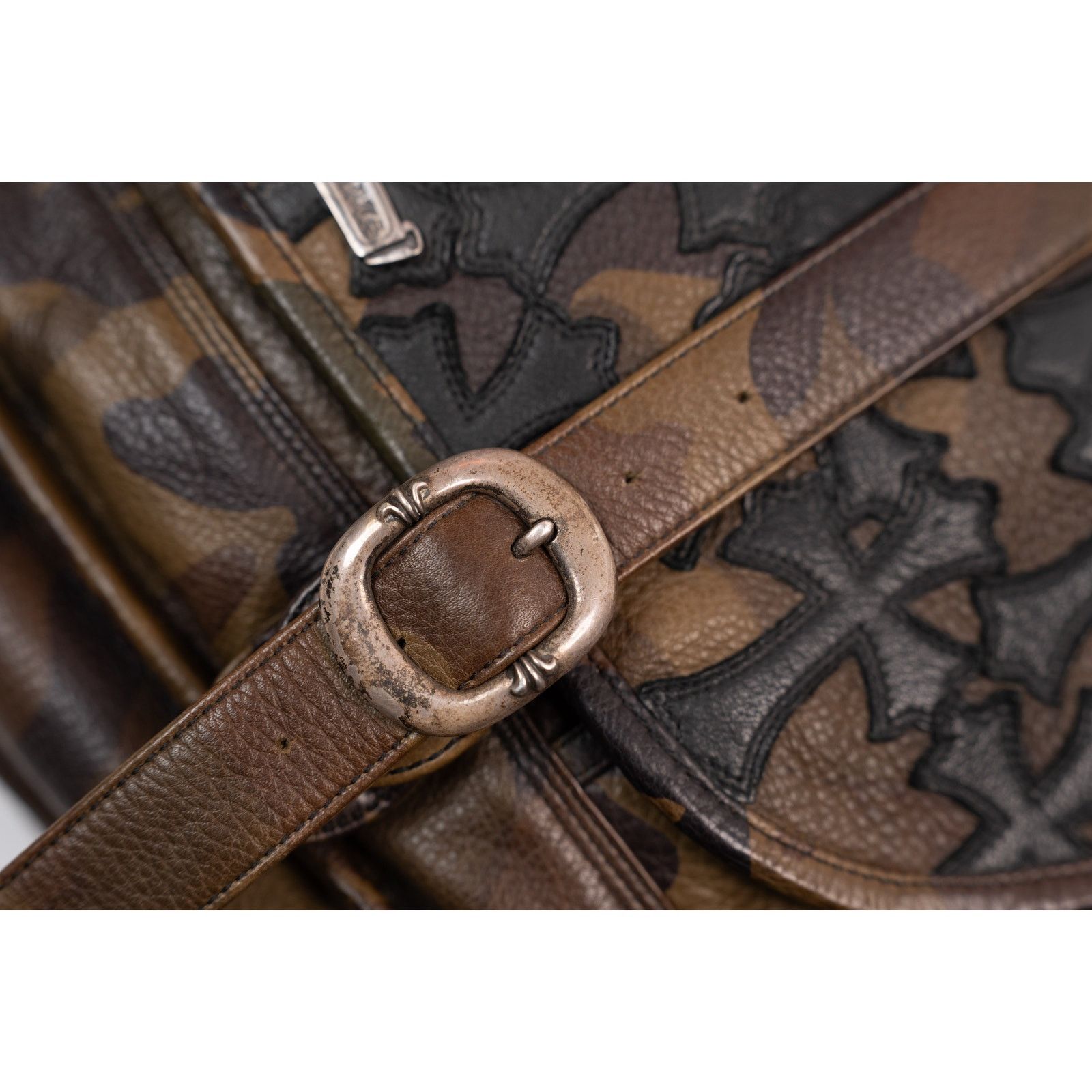 Chrome Hearts 1/1 XL Camo Leather Messenger Bag With Black Cross Patches Size ONE SIZE - 2 Thumbnail