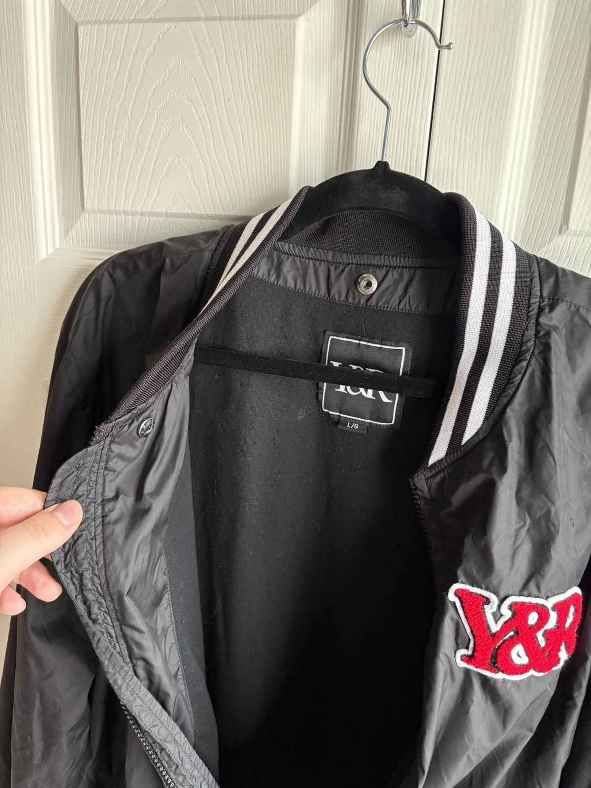 Young And Reckless Young And Reckless Vintage Streetwear Hype L Black Jacket Size US L / EU 52-54 / 3 - 7 Thumbnail