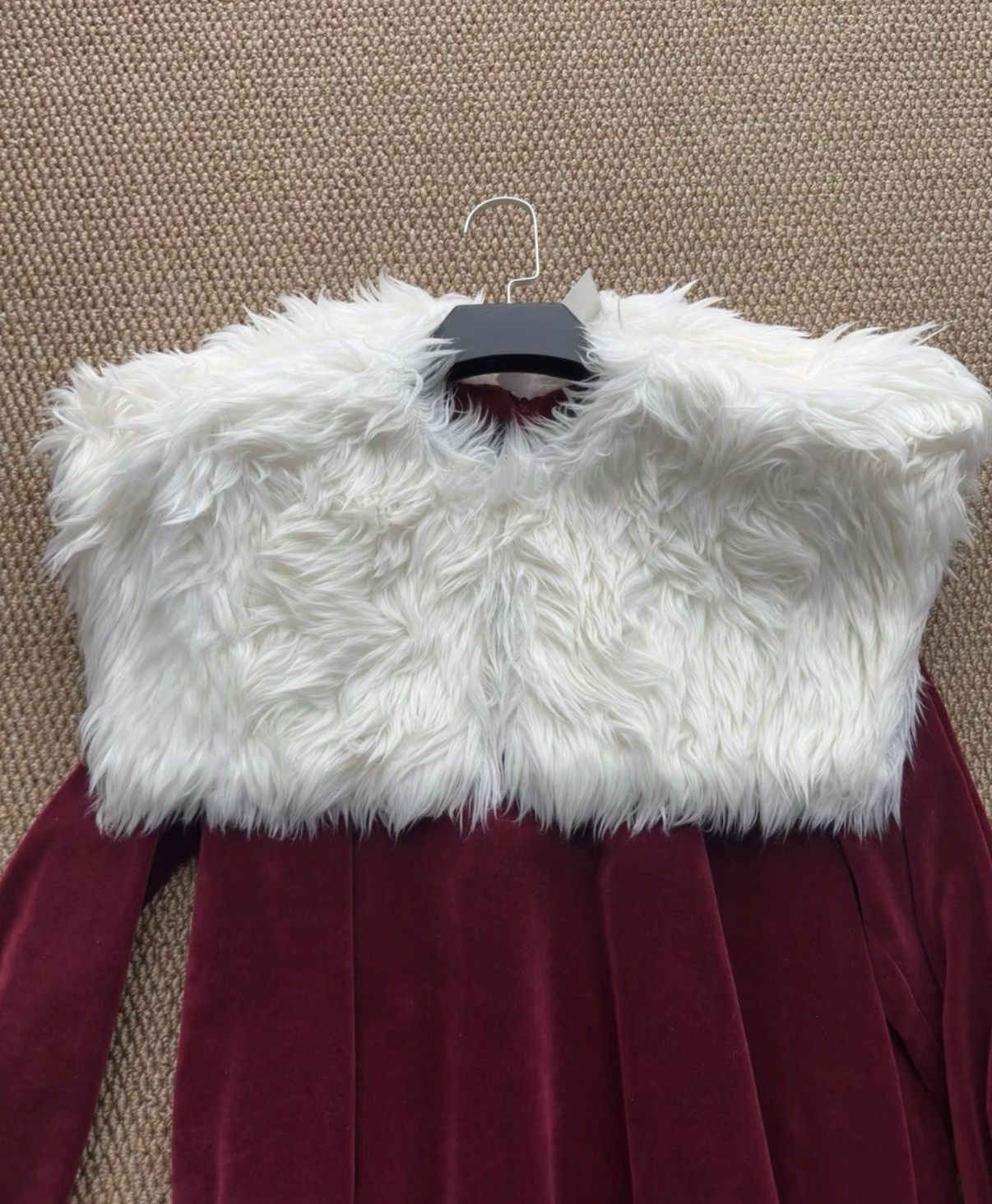 Comme des Garcons COMME des GARÇONS Burgundy Velvet Furry Collar Dress K23 Size S / US 4 / IT 40 - 4 Thumbnail