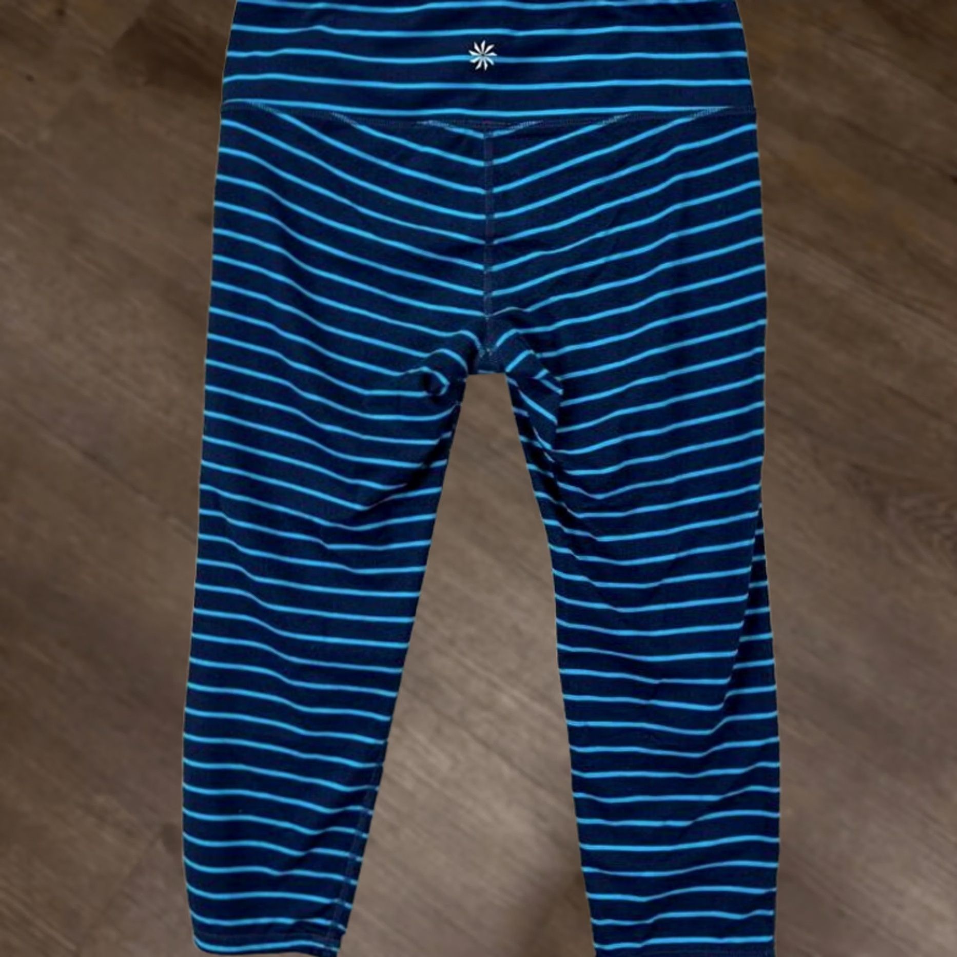 Athleta Athleta Cropped Leggings Womens Small Navy Blue Hickory Striped Pull On Mid-Rise Size 28" / US 6 / IT 42 - 1 Thumbnail