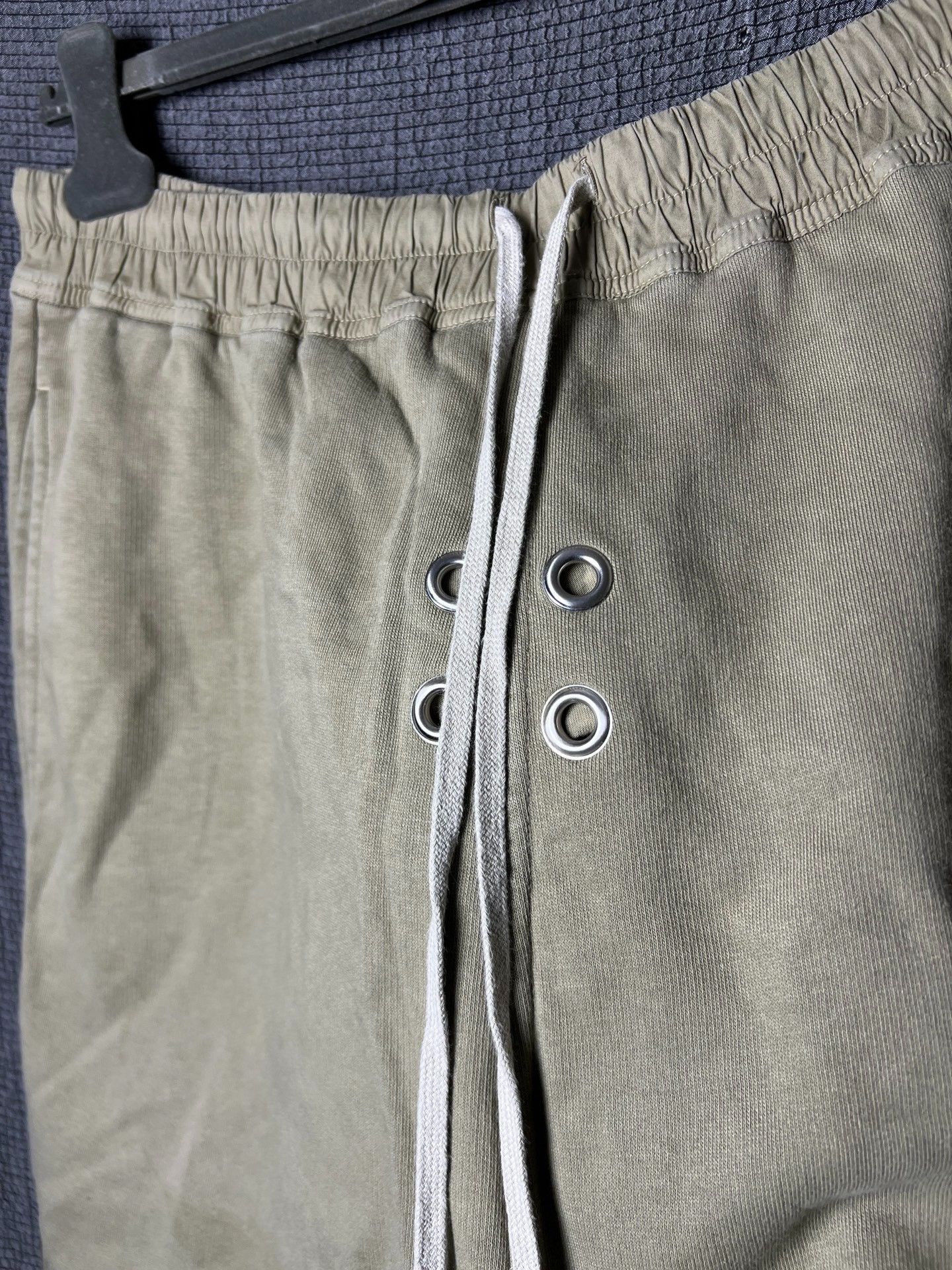 Rick Owens Rick Owens 23FW Drawstring Drop-Crotch Shorts Size US 32 / EU 48 - 2 Thumbnail