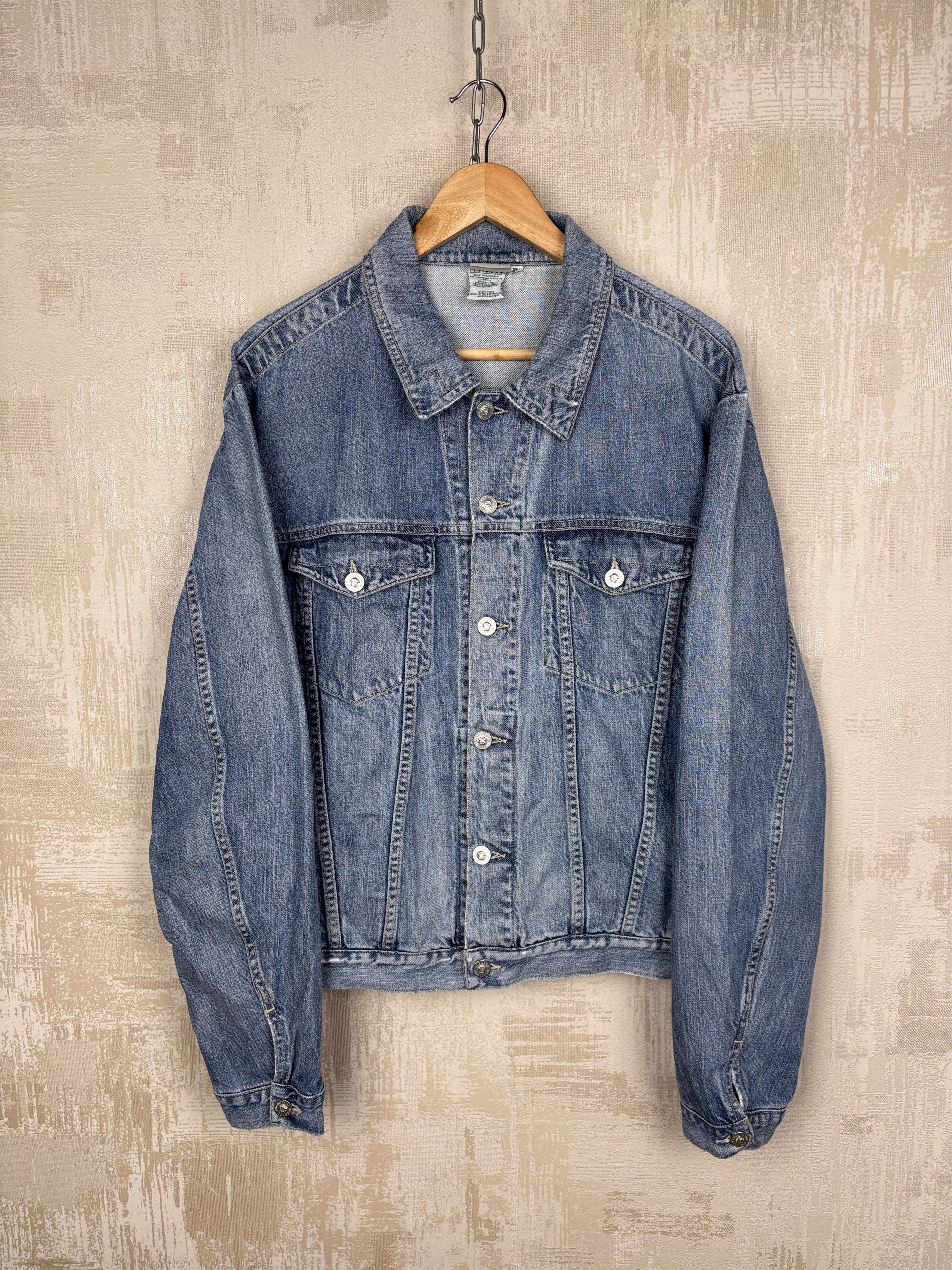 Versace 90's Versace Jeans Couture Denim Trucker Jacket Medusa Size US XL / EU 56 / 4 - 12 Thumbnail