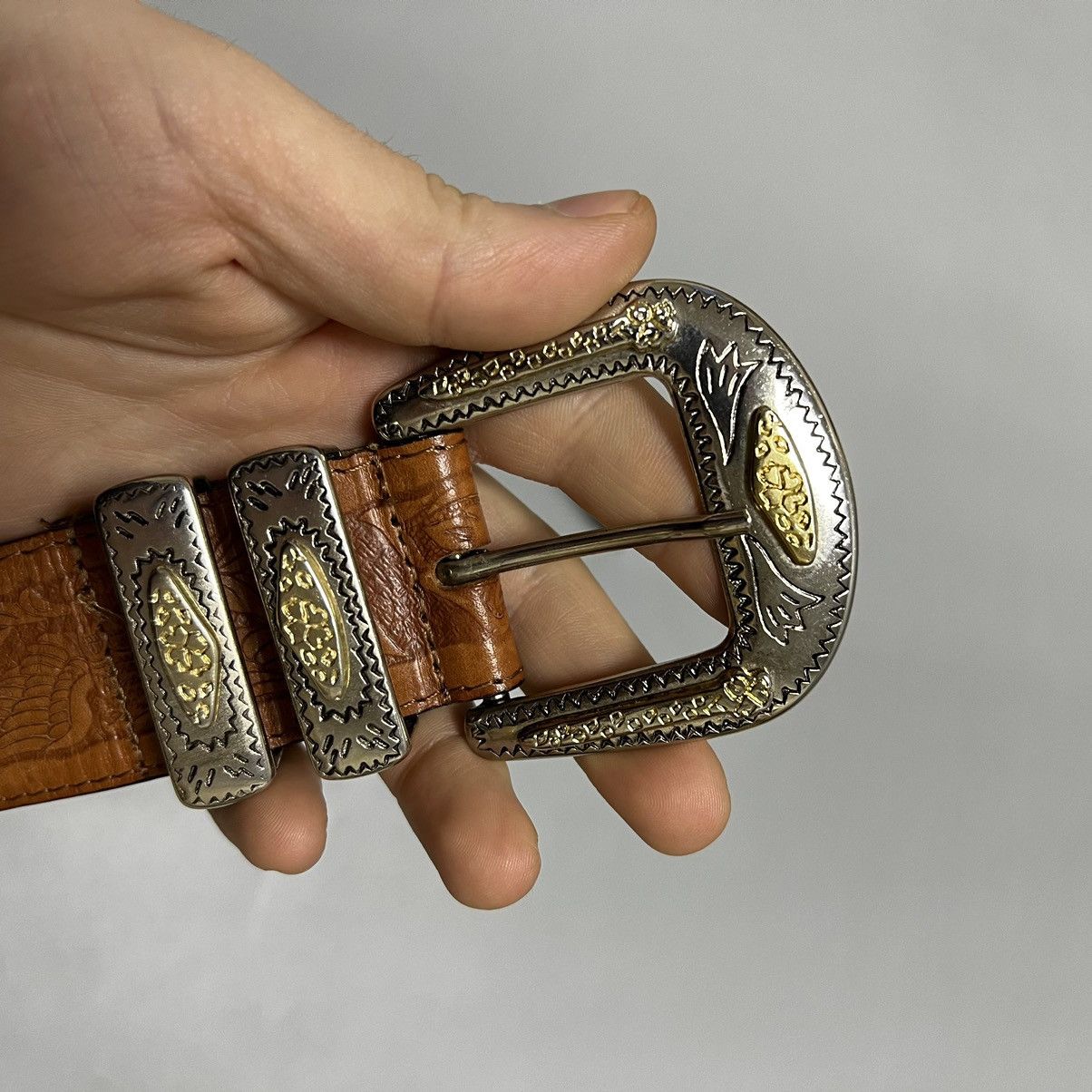Vintage Vintage leather belt with buckle Size ONE SIZE - 14 Thumbnail