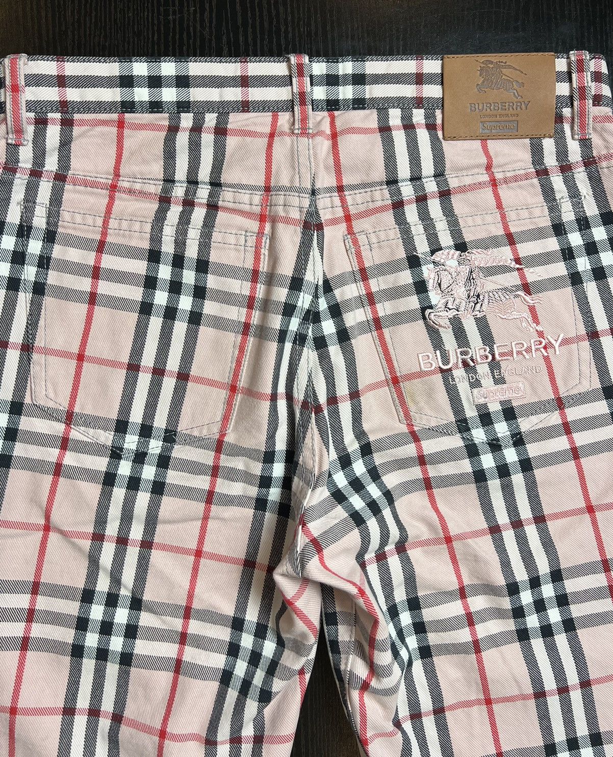Burberry × Supreme Supreme x Burberry Size US 32 / EU 48 - 4 Thumbnail