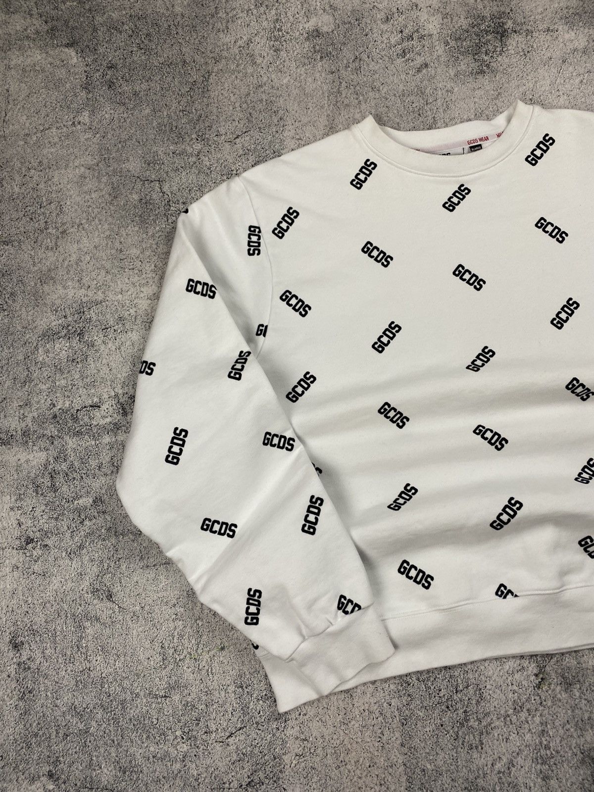 GCDS Rare GCDS Monogram Big Logo Hype Sweatshirt Size US L / EU 52-54 / 3 - 6 Thumbnail