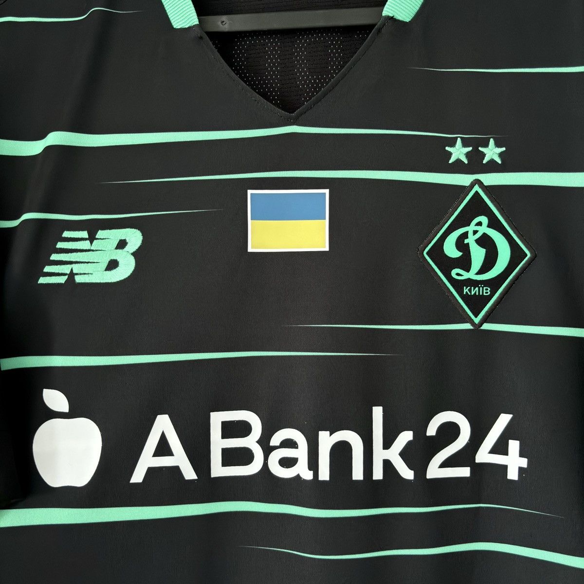 New Balance 2020 2021 Dynamo Kyiv GAME ISSUE New Balance Soccer Jersey Size US L / EU 52-54 / 3 - 4 Thumbnail