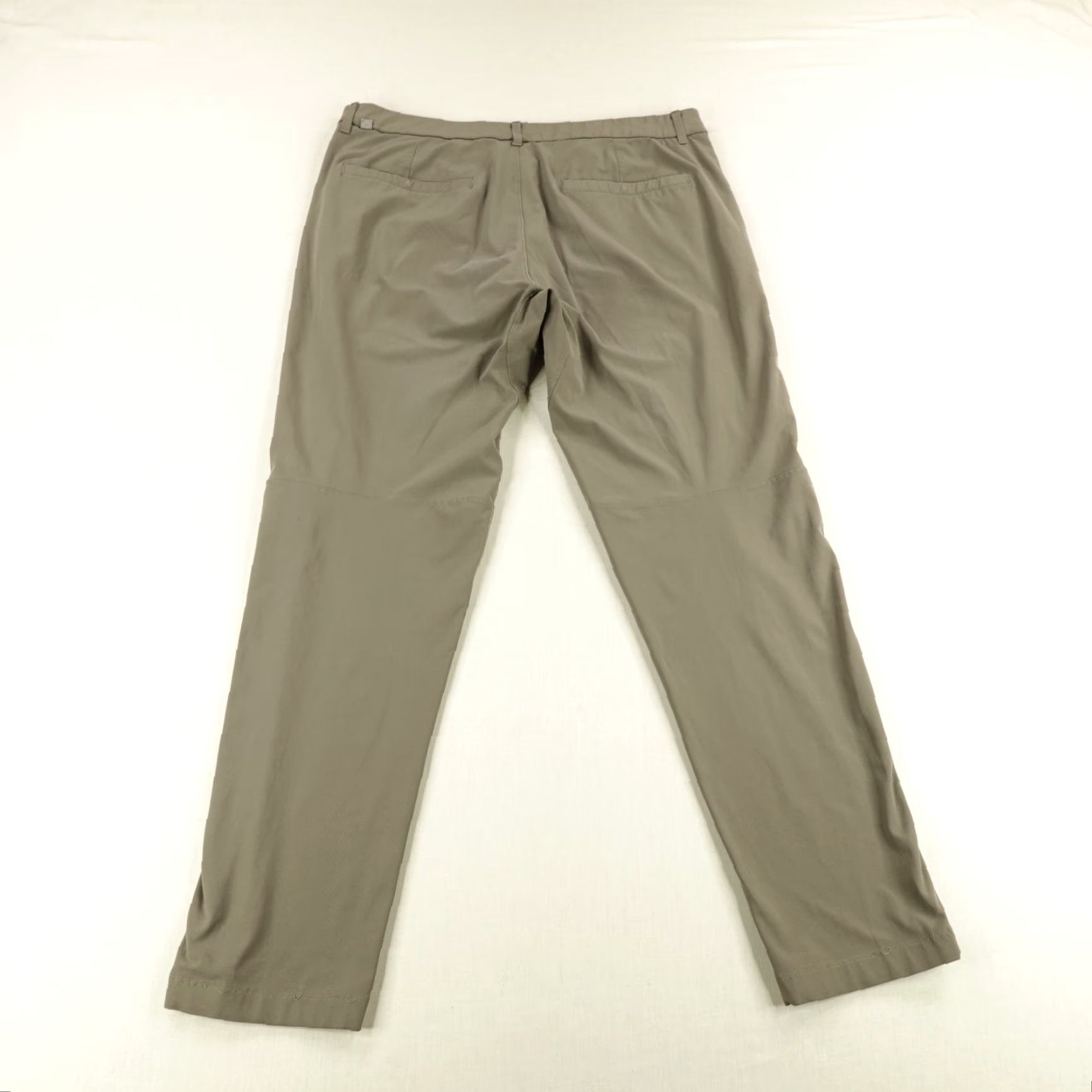 Lululemon Lululemon Pants Mens 38 Artifact Commission Pant Slim Fit Warpstreme 34" Chino Size US 38 / EU 54 - 4 Thumbnail