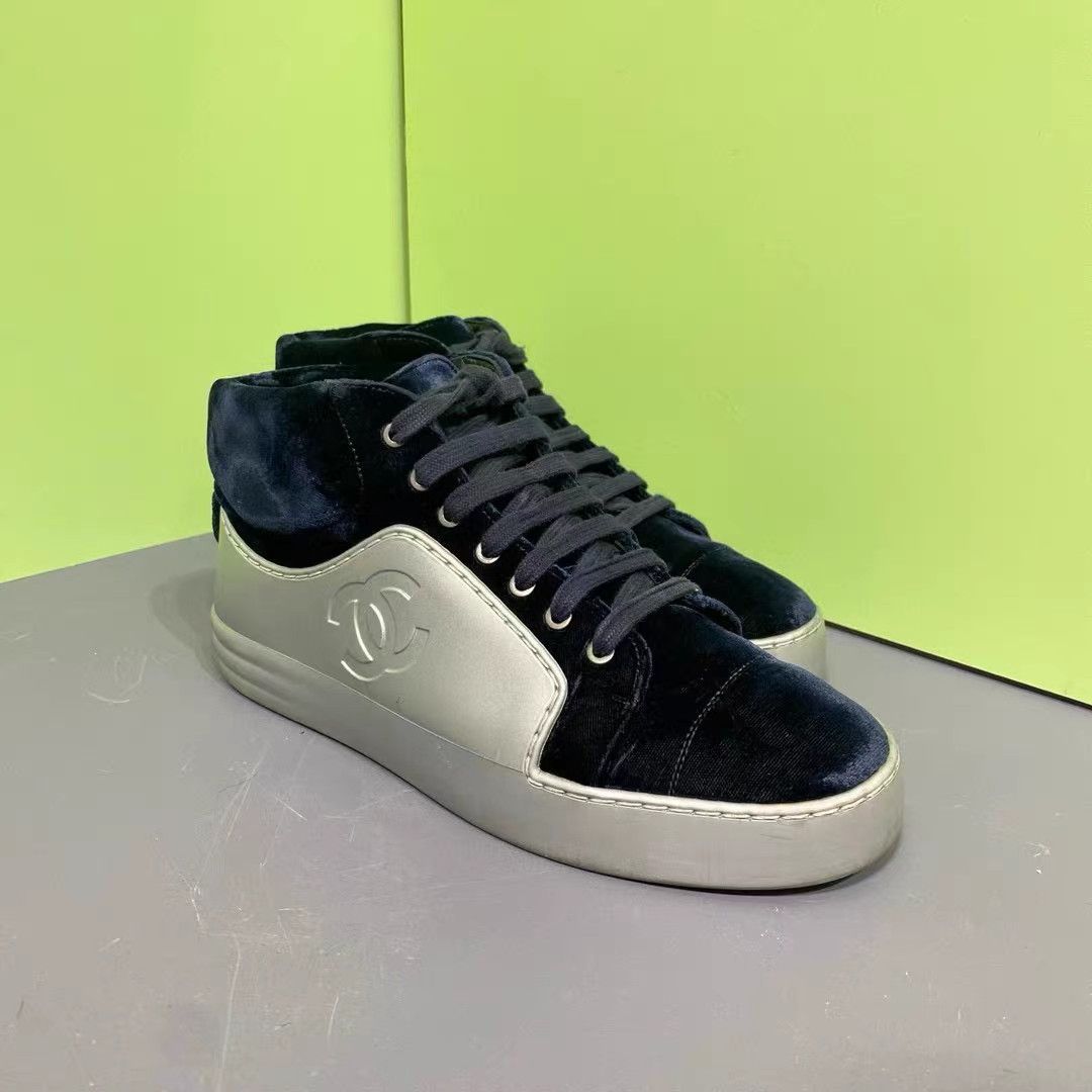 Chanel CHANEL Navy Blue Velvet Sneakers K15 Size US 7.5 / IT 37.5 - 3 Thumbnail