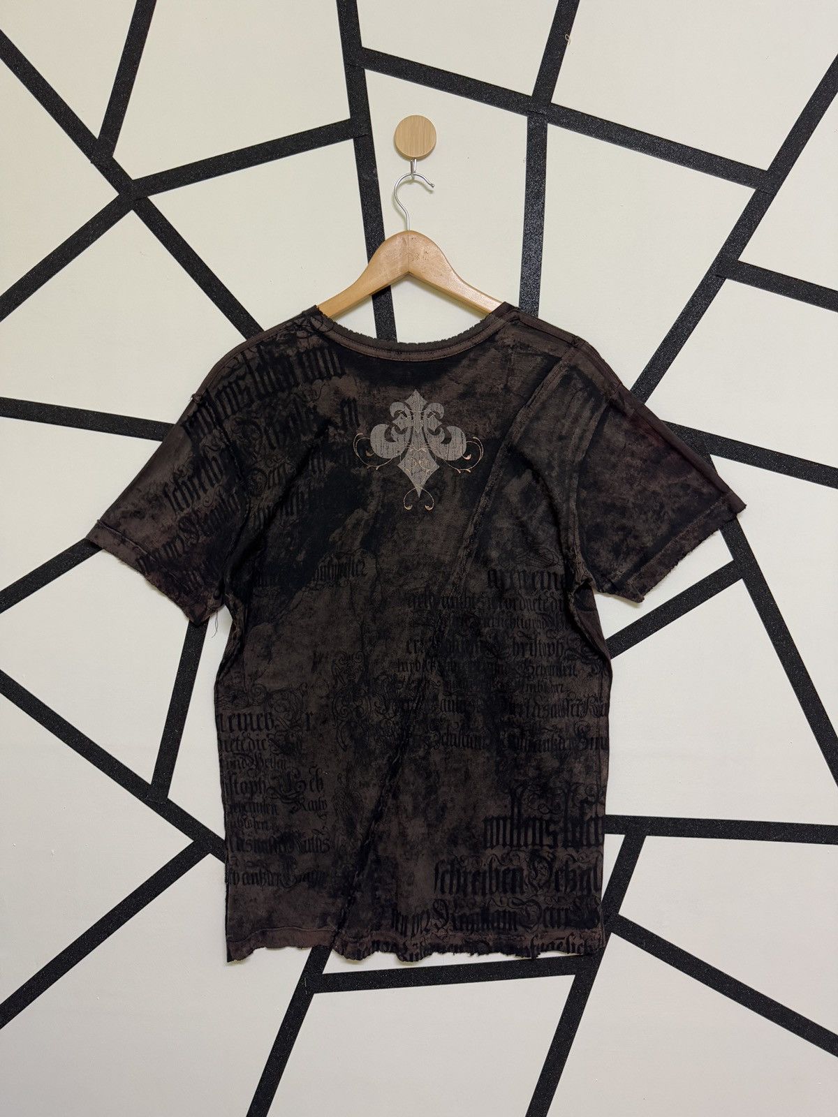 Affliction AFFLICTION CROSS SNAKE DISTRESSED RECONSTRUCTED TEE Size US M / EU 48-50 / 2 - 2 Thumbnail