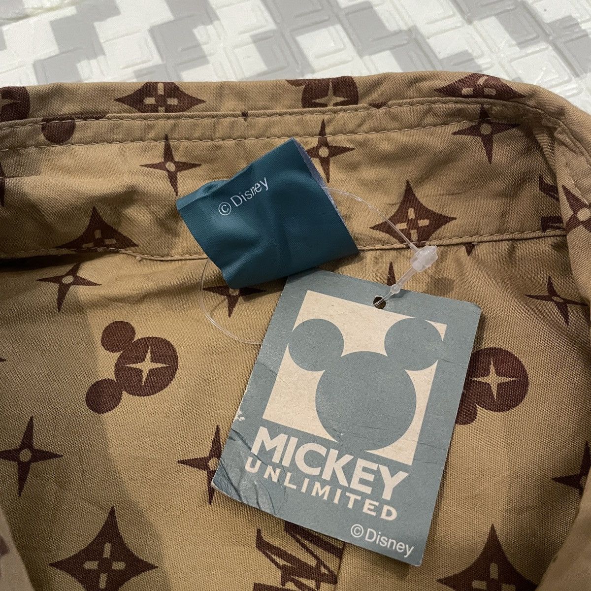 Mickey Unlimited Vintage mickey unlimited louis vuitton monogram design shirt Size US L / EU 52-54 / 3 - 6 Thumbnail
