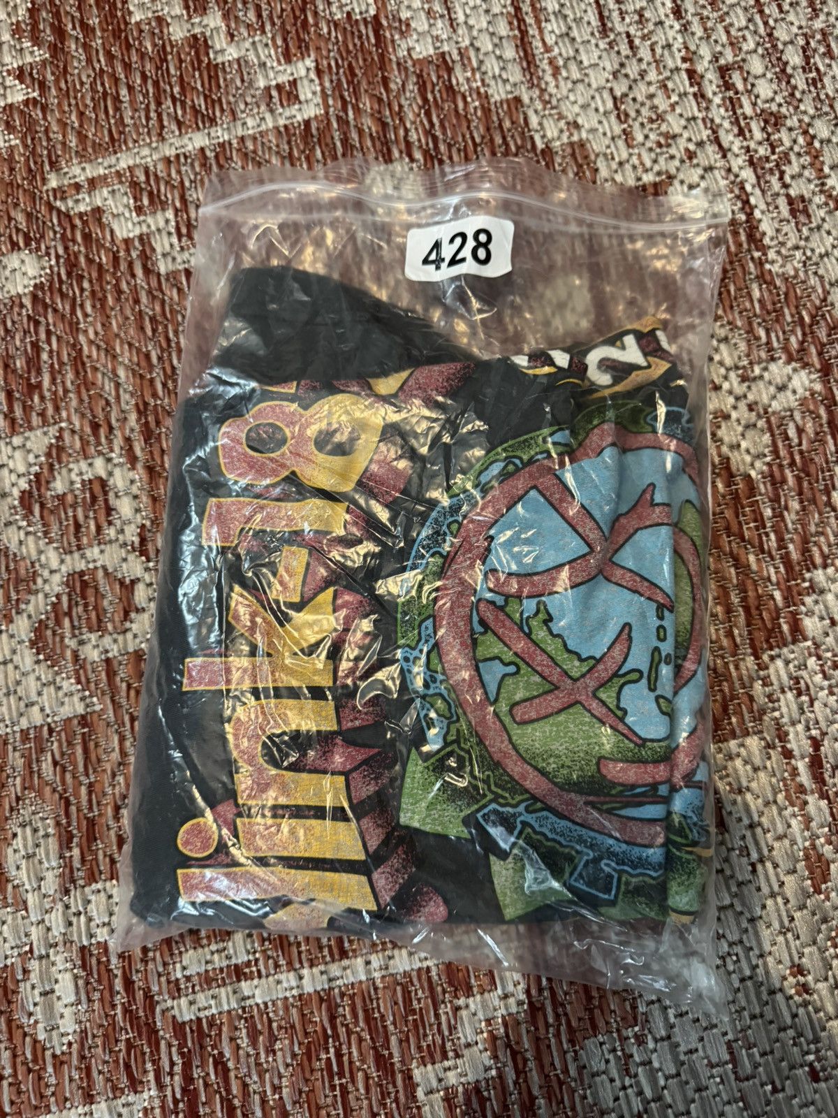 Vintage Blink 182 World Tour Merch 2023 Size 2XL BAND Tee Size US XL / EU 56 / 4 - 4 Thumbnail