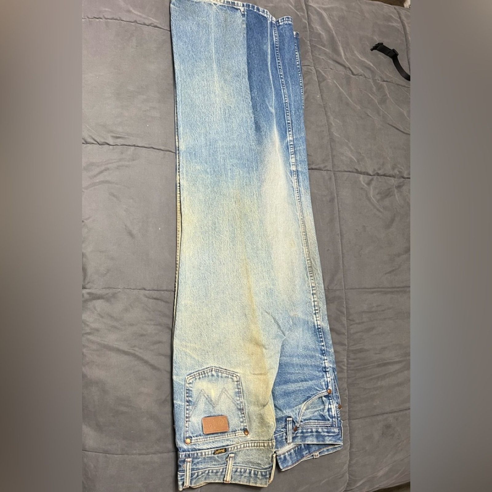 Wrangler Vintage Wrangler Jeans Mens 35x38 LOT Blue USA MEXICO 90s Size US 35 - 4 Thumbnail