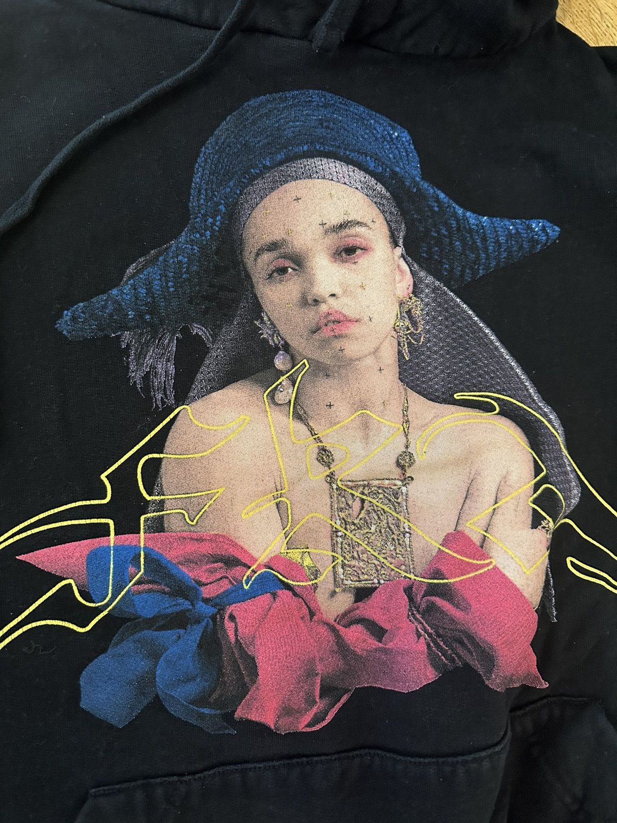 Other Rare fka twigs Magdalene Tour Hoodie Gently Worn Size S / US 4 / IT 40 - 1 Thumbnail