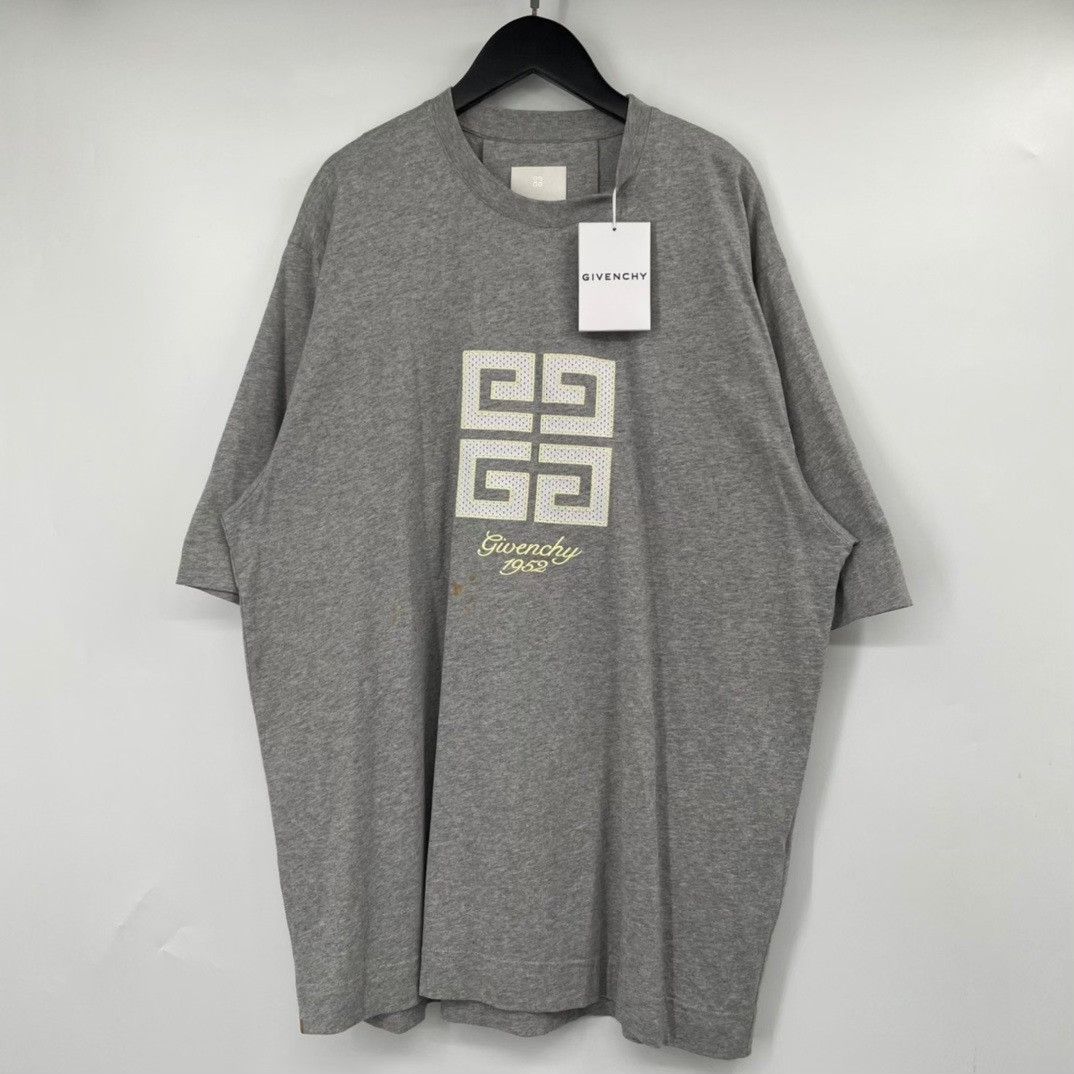 Givenchy Givenchy Gray T-Shirt S Men Size US S / EU 44-46 / 1 - 1 Thumbnail