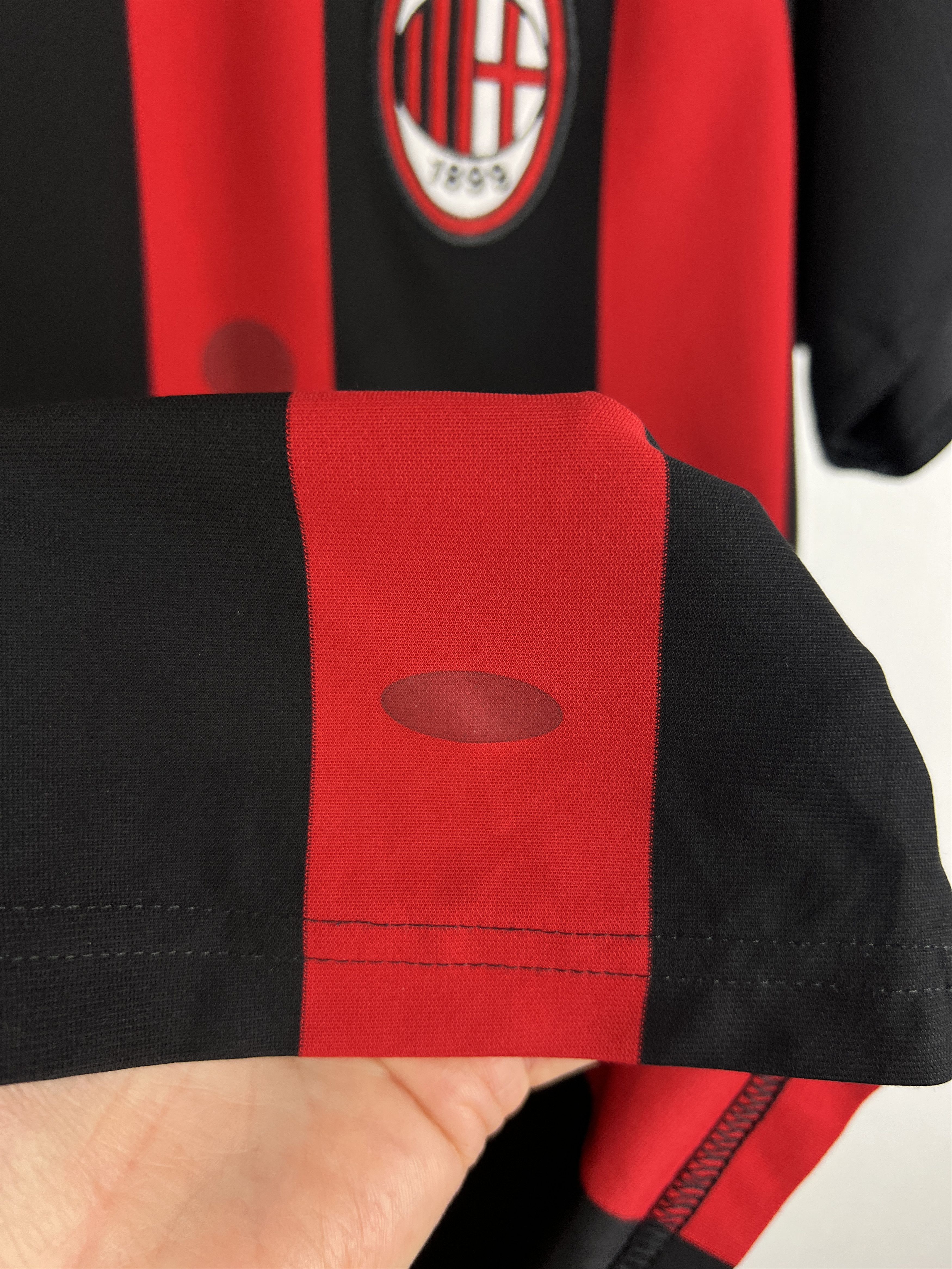 Adidas AC Milan football shirt Soccer Maglia Jersey Size Boys L Size US XXS / EU 40 - 4 Thumbnail