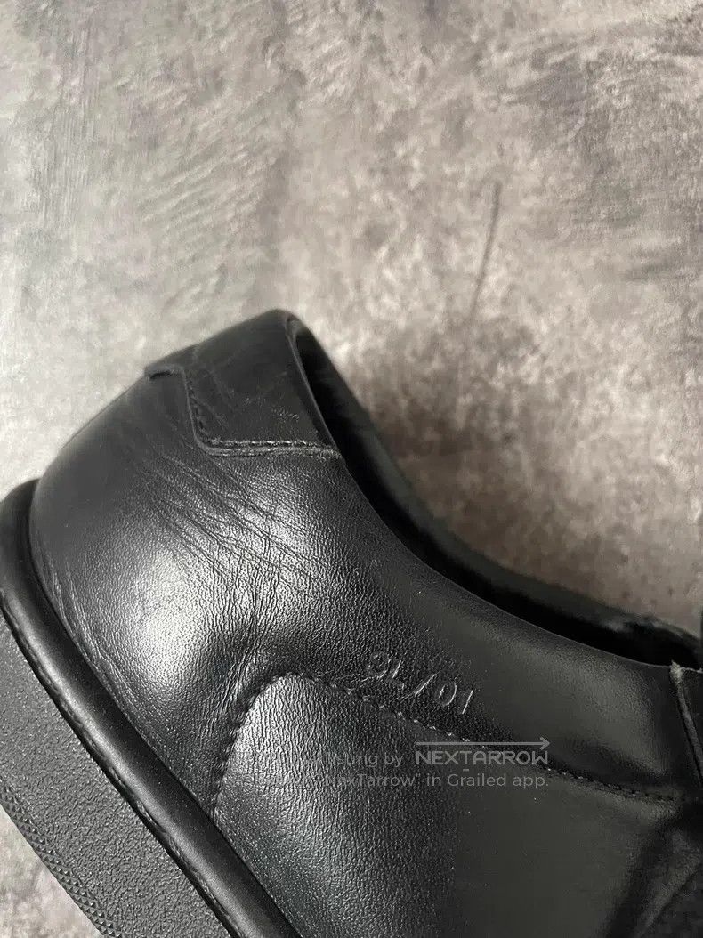 Saint Laurent Paris Saint Laurent Paris Black stud low-top flat shoes Size US 7 / EU 40 - 8 Thumbnail