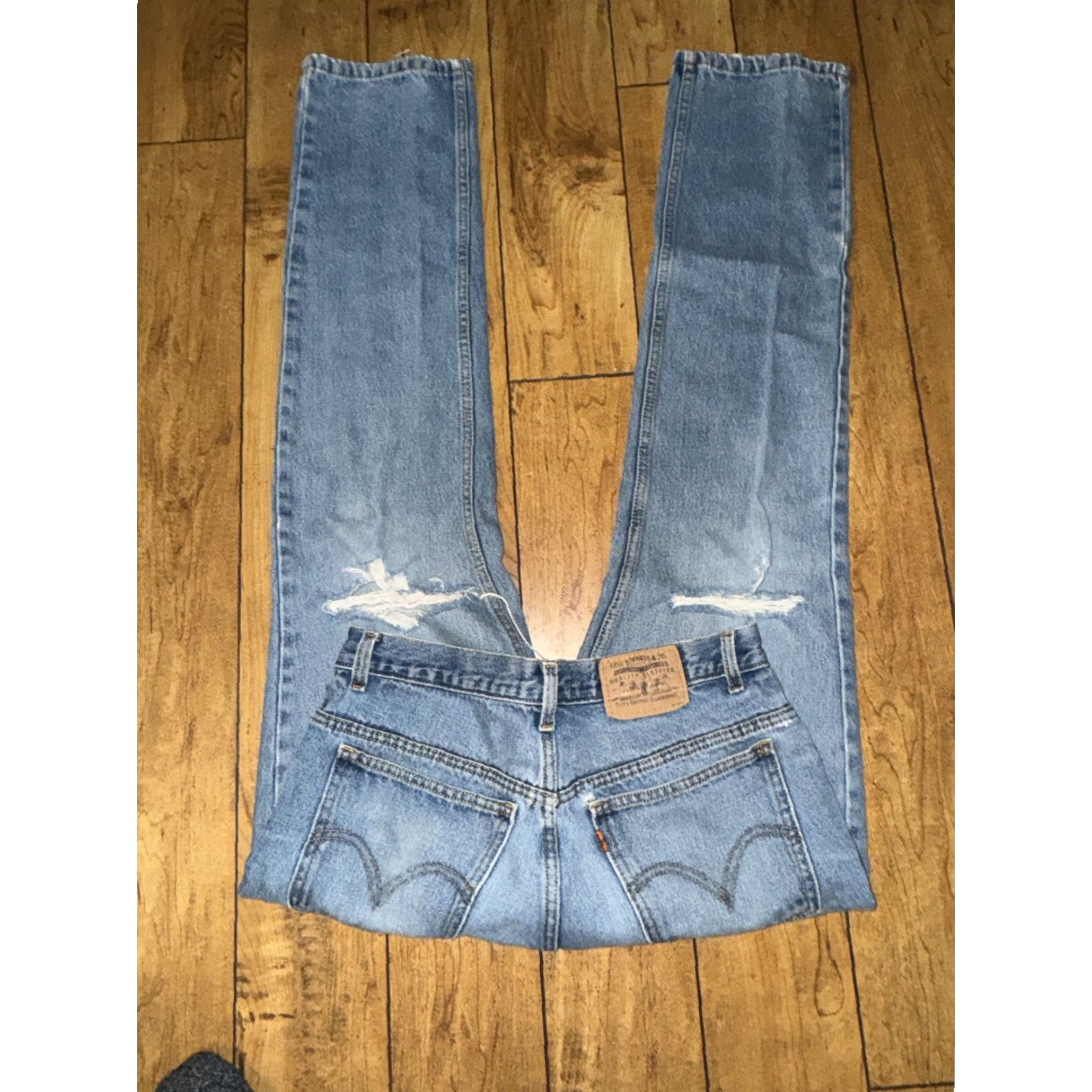 Levi's VINTAGE Levi’s Orange Tab Denim Jeans Light Blue 32x32 Distressed Straight Men 32 Inseam Jeans Blue Mens Size US 32 / EU 48 - 7 Thumbnail