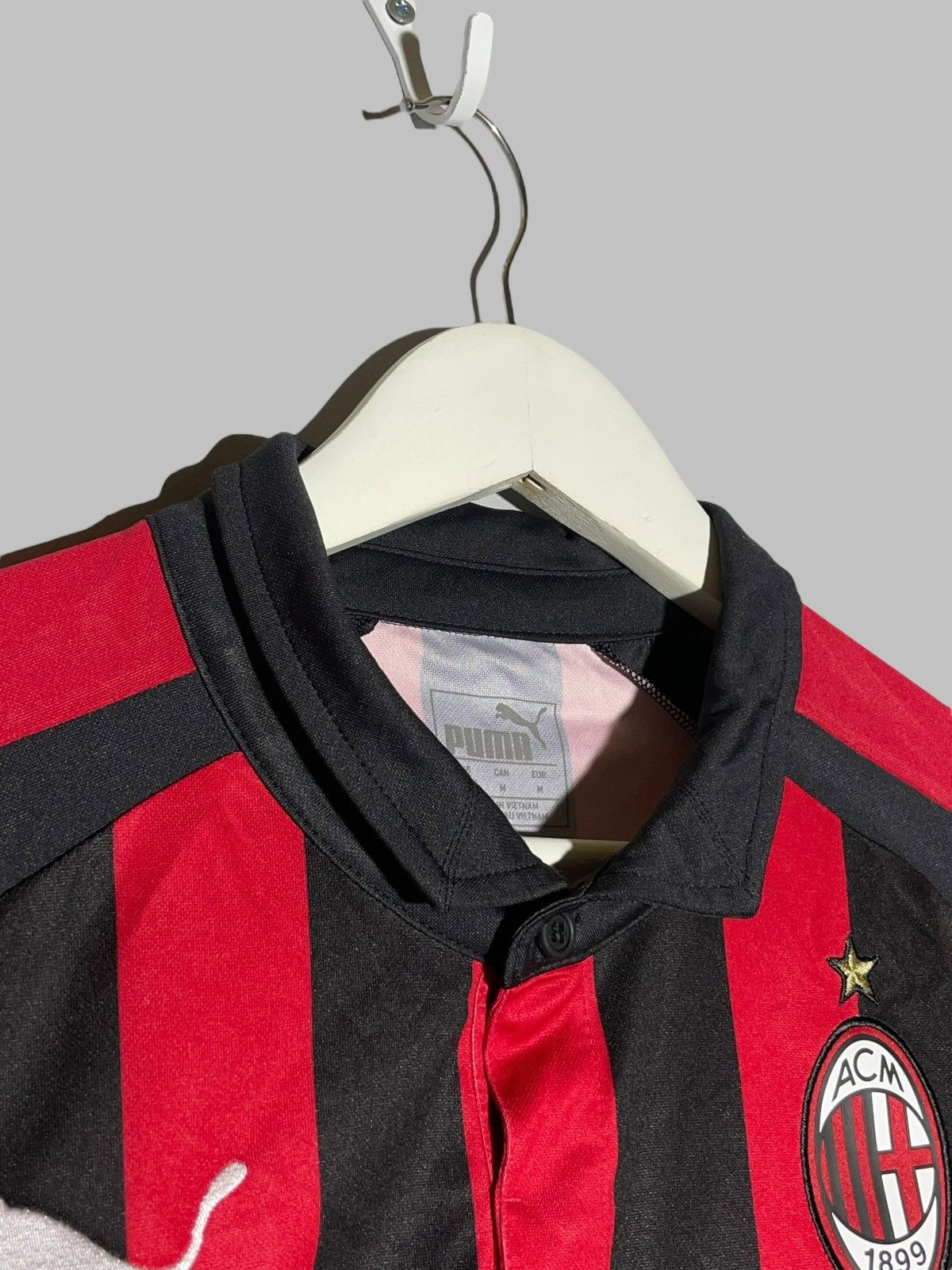 Puma Ac Milan Puma 2018/19 Home Football Shirt Soccer Jersey Size US M / EU 48-50 / 2 - 7 Thumbnail