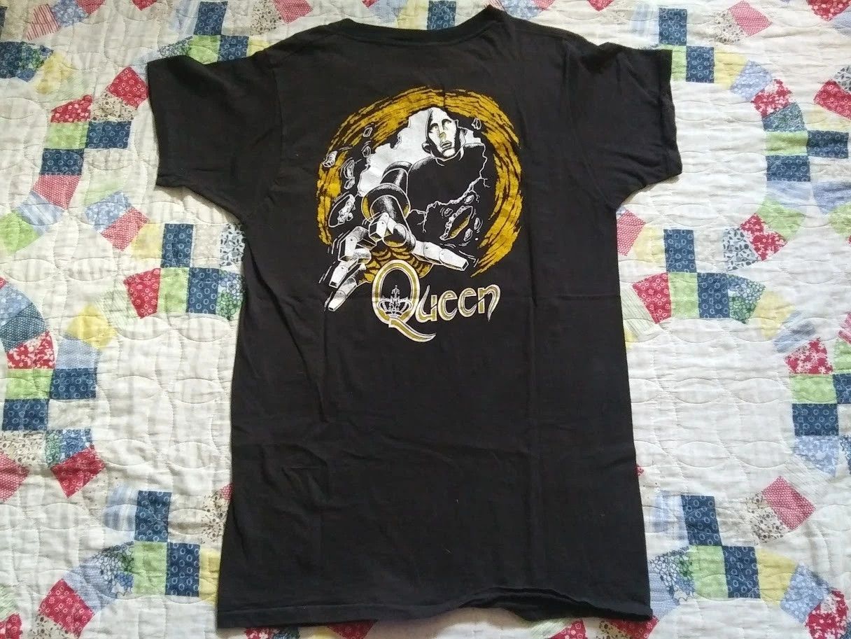 Band Tees Vintage Rare 1970s Queen Band Live In Concert XL T-shirt Size US XL / EU 56 / 4 - 5 Thumbnail