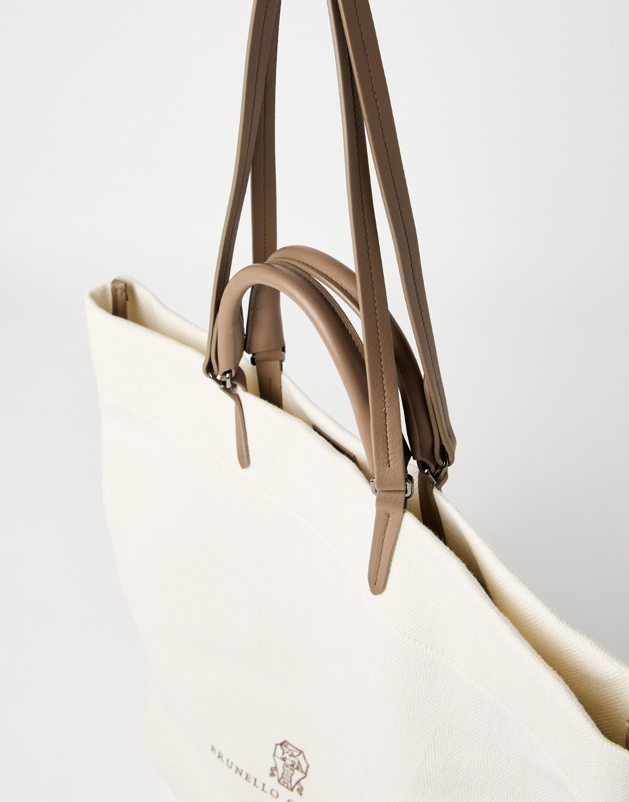 Brunello Cucinelli o1la1rc1a0326 Size: OS / Leather Handbag in White Size ONE SIZE - 3 Thumbnail