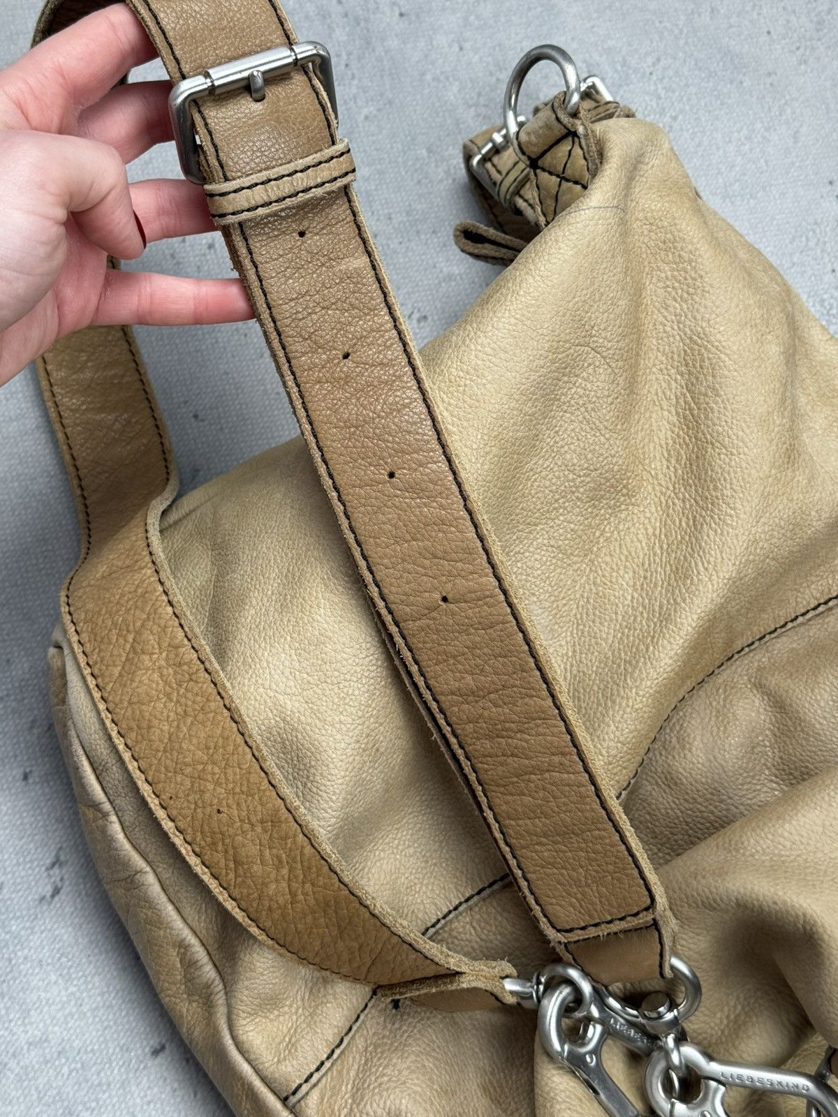 LIEBESKIND BERLIN Liebeskind Berlin Tan Leather Slouchy Crossbody Shoulder Bag Size ONE SIZE - 15 Thumbnail