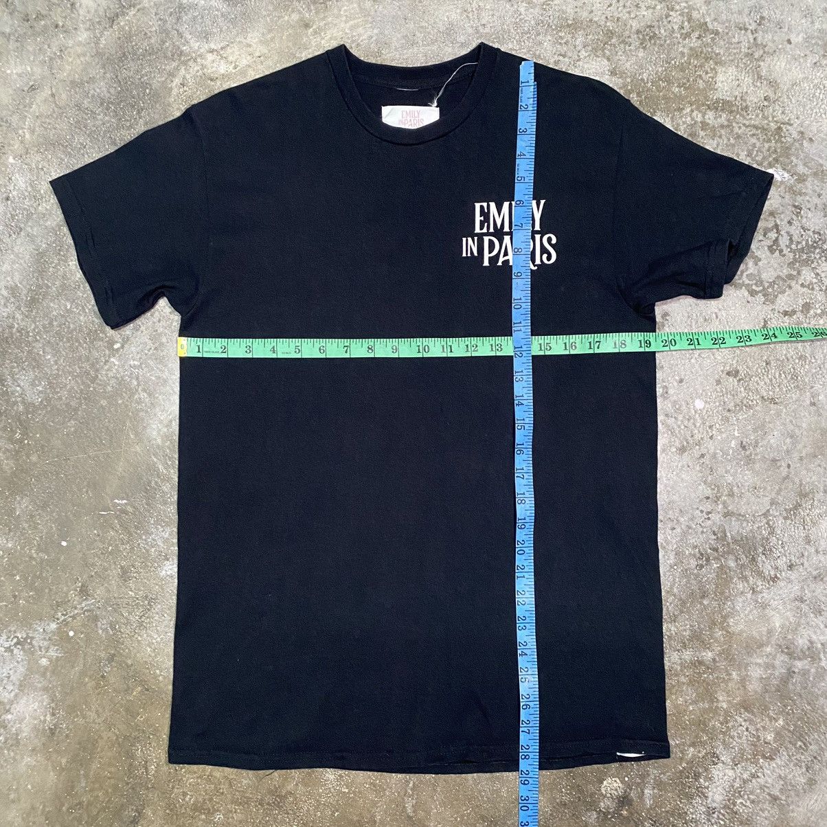 Japanese Brand EMILY IN PARIS MOVIE SERIES T SHIRT NETFLIX Size US M / EU 48-50 / 2 - 11 Thumbnail