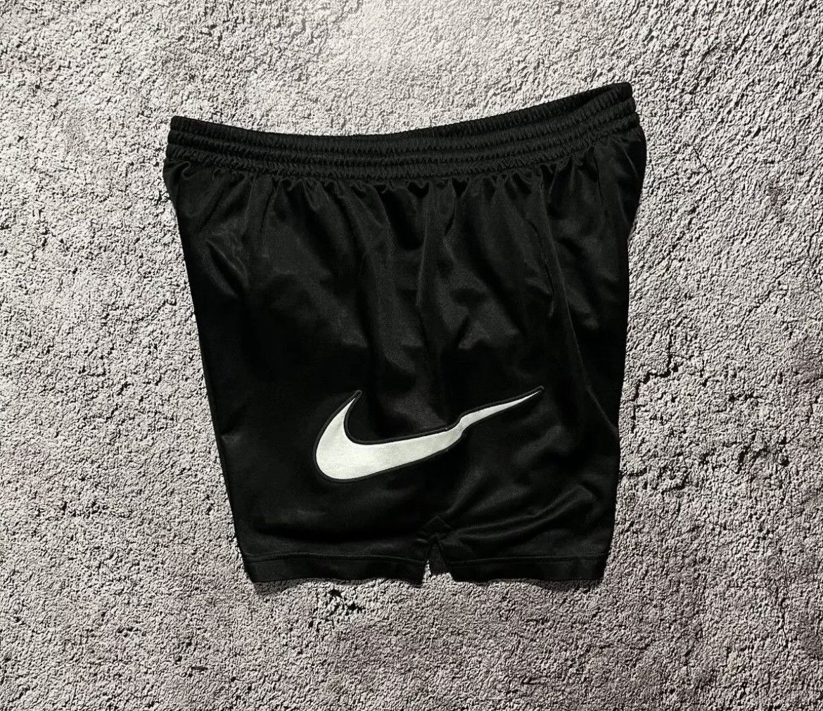 Nike × Vintage Nike Nike Shorts Shortpant Big Logo Size XL Size US 37 - 5 Thumbnail