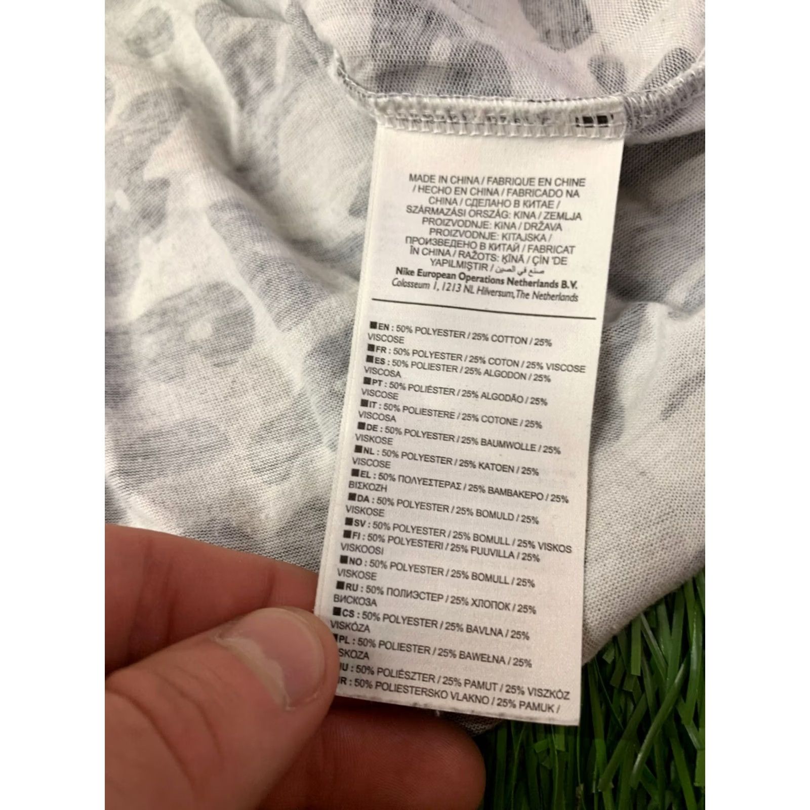 Nike NIKE Shirt Womens T-Shirt 2014 Casual White/Black XS S 694116-100 Junior TEE Jersey Size S / US 4 / IT 40 - 5 Thumbnail