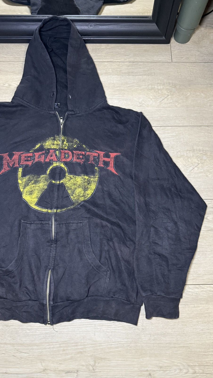 Tultex Vintage Megadeath Sun Faded Radioactive Zip Up Hoodie Size US M / EU 48-50 / 2 - 3 Thumbnail