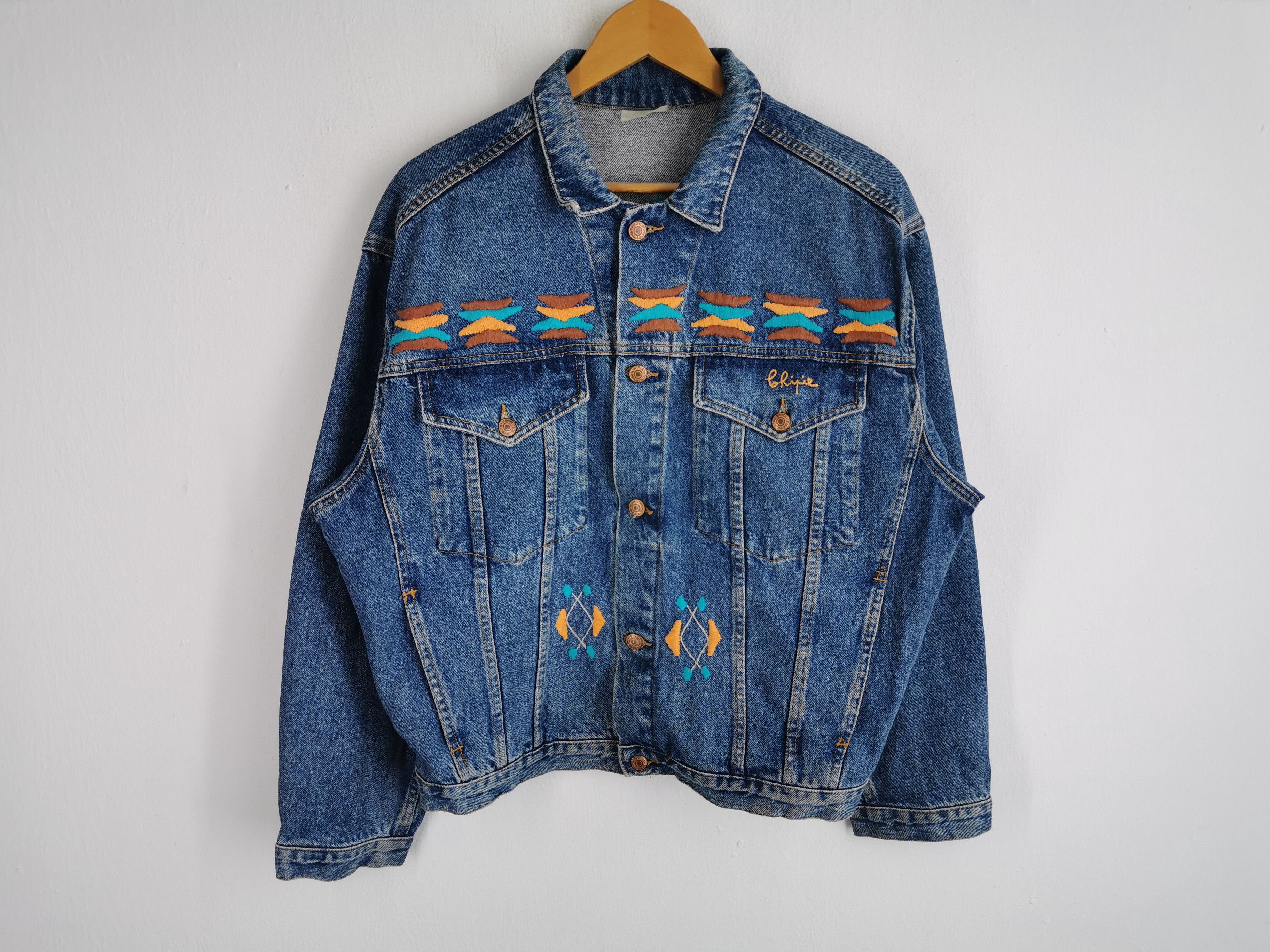 Vintage Vintage 80s Chipie Embroidered Denim Jacket Made In Japan Size US L / EU 52-54 / 3 - 2 Thumbnail