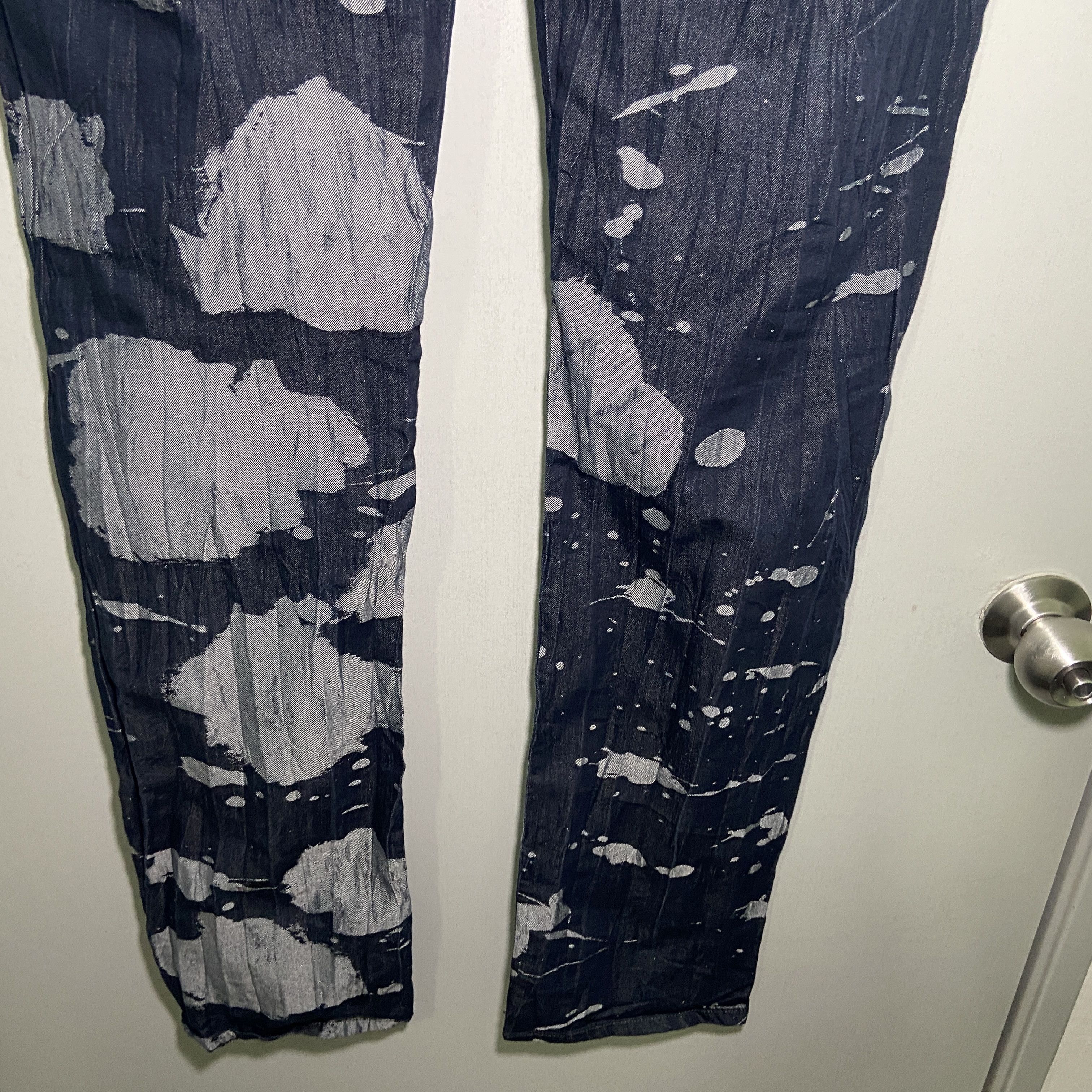 Issey Miyake Issey Miyake Men Paint Splatter Crinkle Denim SS2005 Jeans Size US 36 / EU 52 - 9 Thumbnail