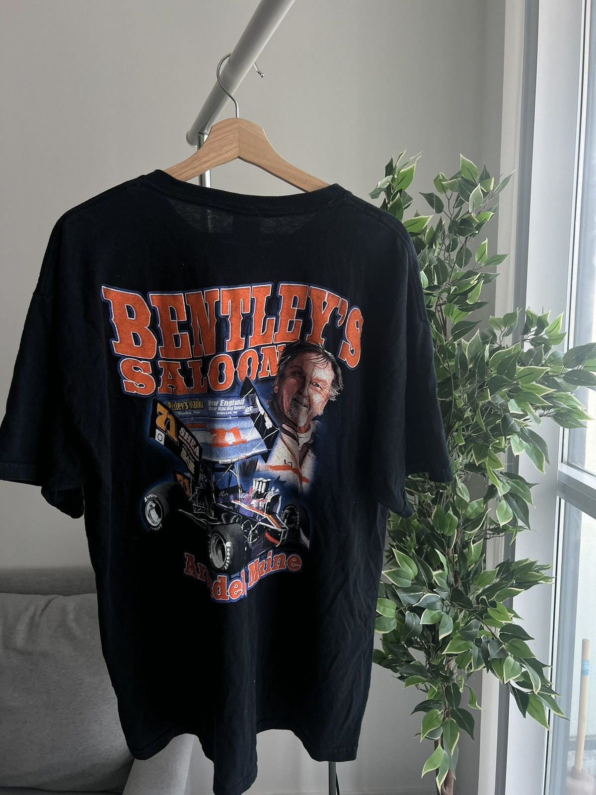 Vintage Race car black graphic T-shirt Size US XL / EU 56 / 4 - 2 Thumbnail