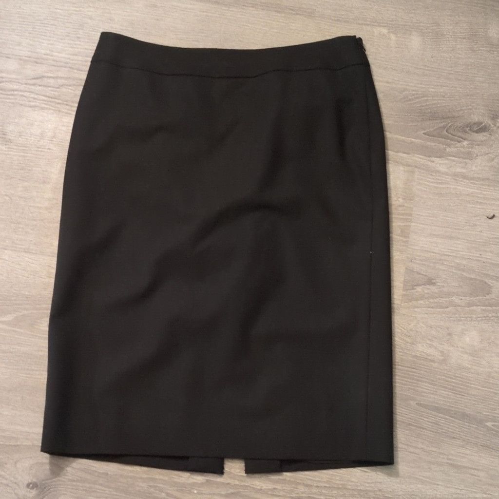 Other Classiques entier black wool blend pencil skirt size 8 Size 30" / US 8 / IT 44 - 1 Thumbnail