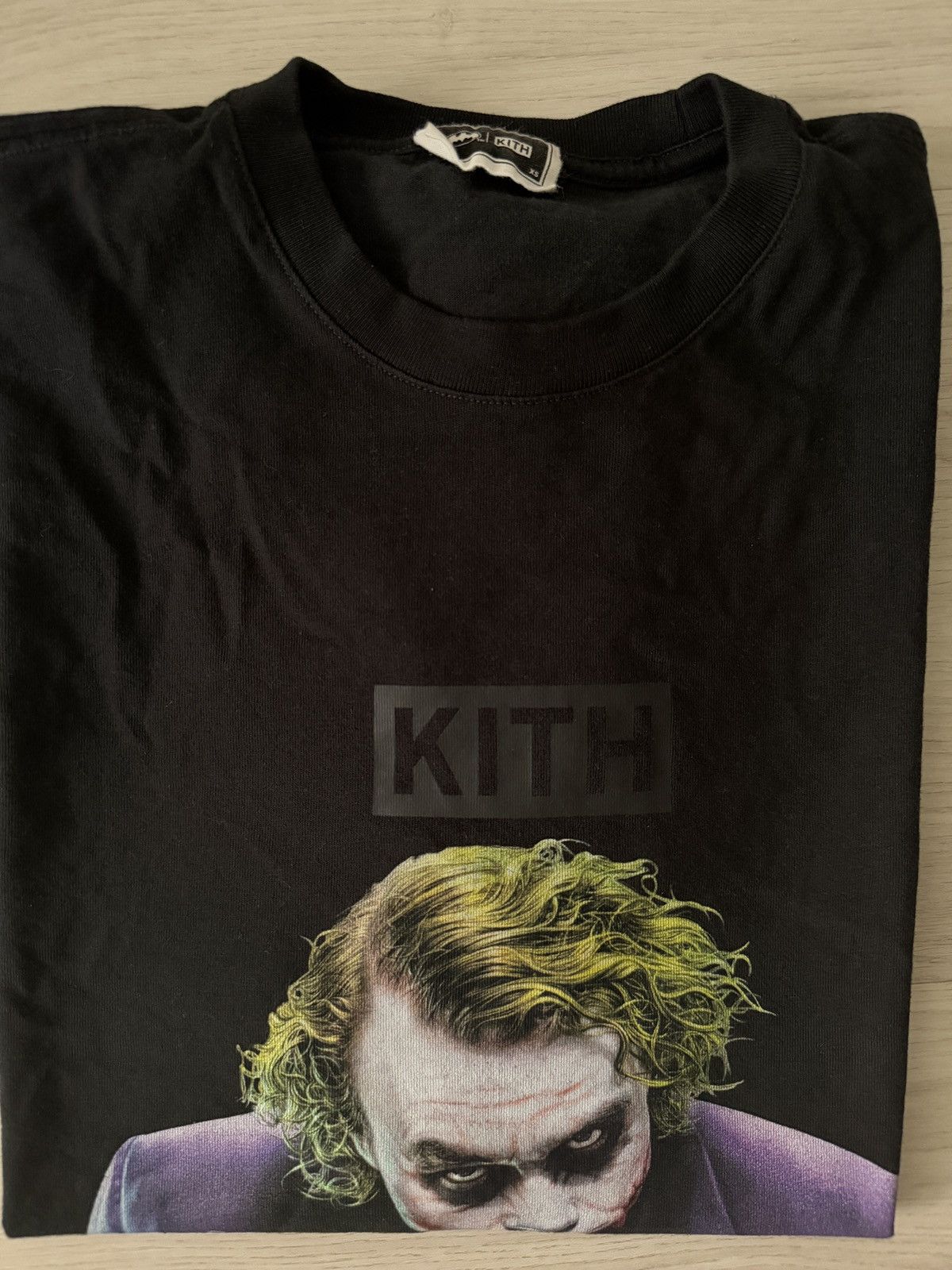 Kith KITH x BATMAN THE JOKER TEE SIZE XS Size US XS / EU 42 / 0 - 11 Thumbnail