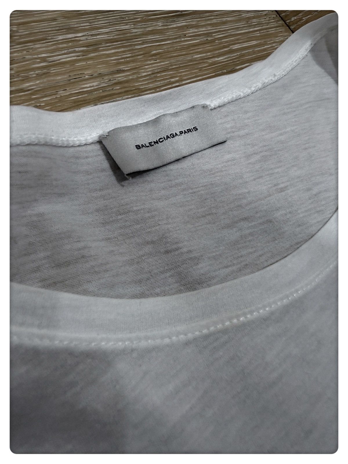 Balenciaga Rare Balenciaga Paris Graphic T-shirt – Portugal Made Size US XS / EU 42 / 0 - 4 Thumbnail