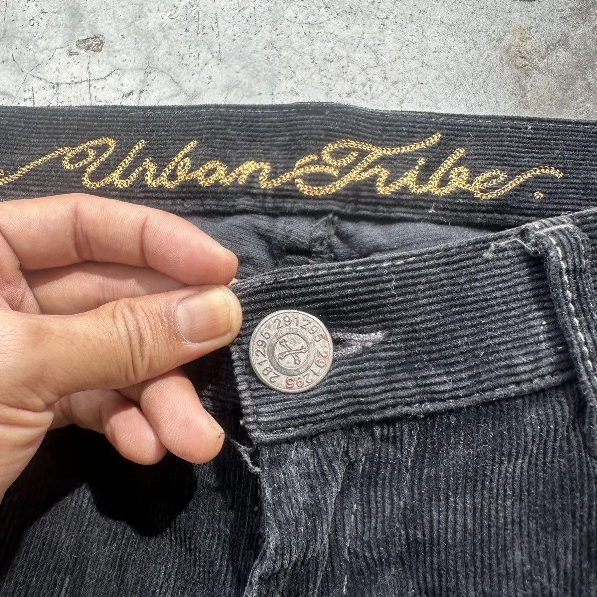 20471120 291295=HOMME JAPAN SPIKE/STUDDED CORDUROY BLACK PANTS Size US 34 / EU 50 - 7 Thumbnail