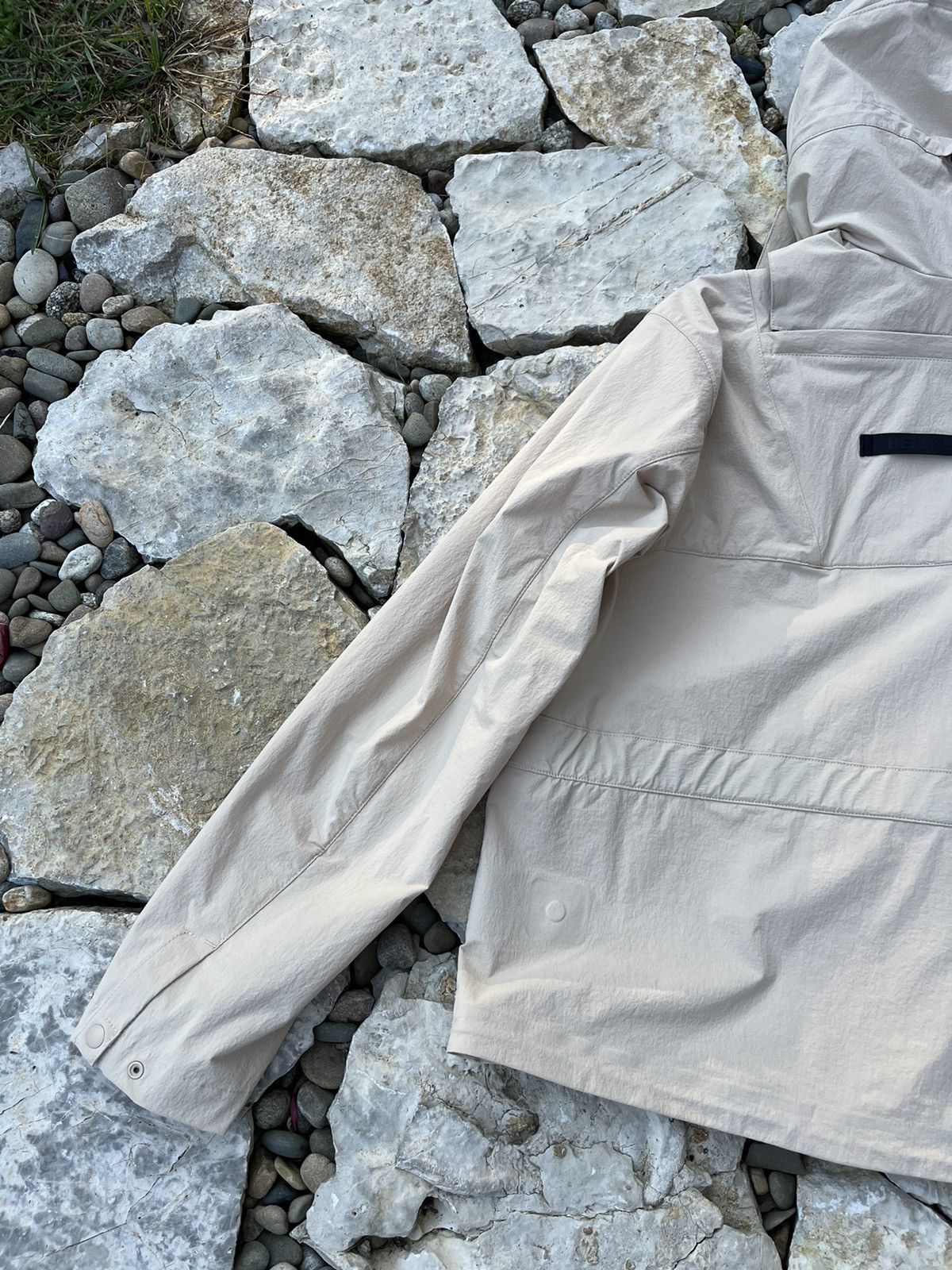 Designer × Helly Hansen Helly Hansen HH-118389225 arc hood system sample jacket Size US S / EU 44-46 / 1 - 14 Thumbnail