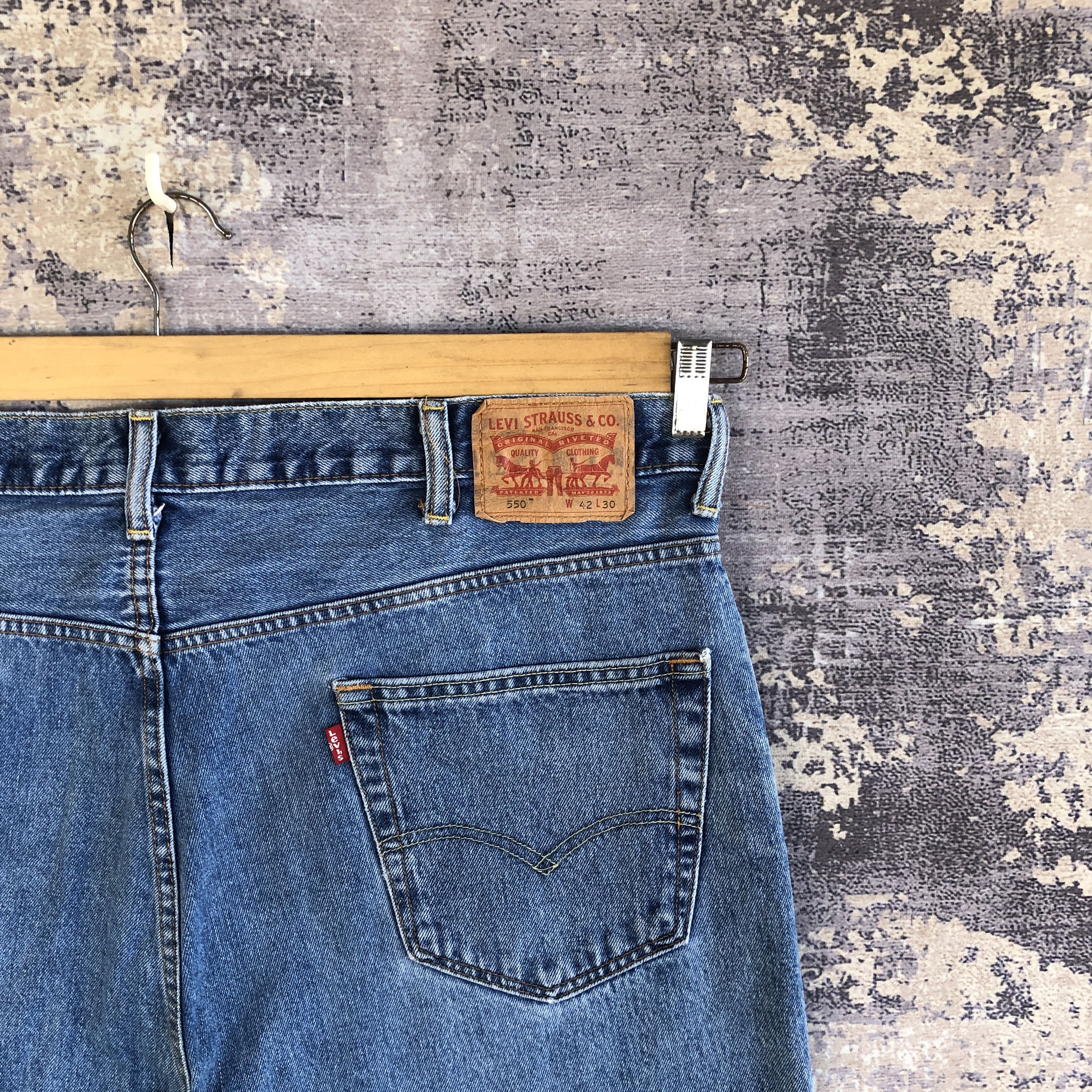 Levi's Vintage Baggy Levis Jeans Distressed Levi's 550 Faded Denim Size US 42 / EU 58 - 5 Thumbnail