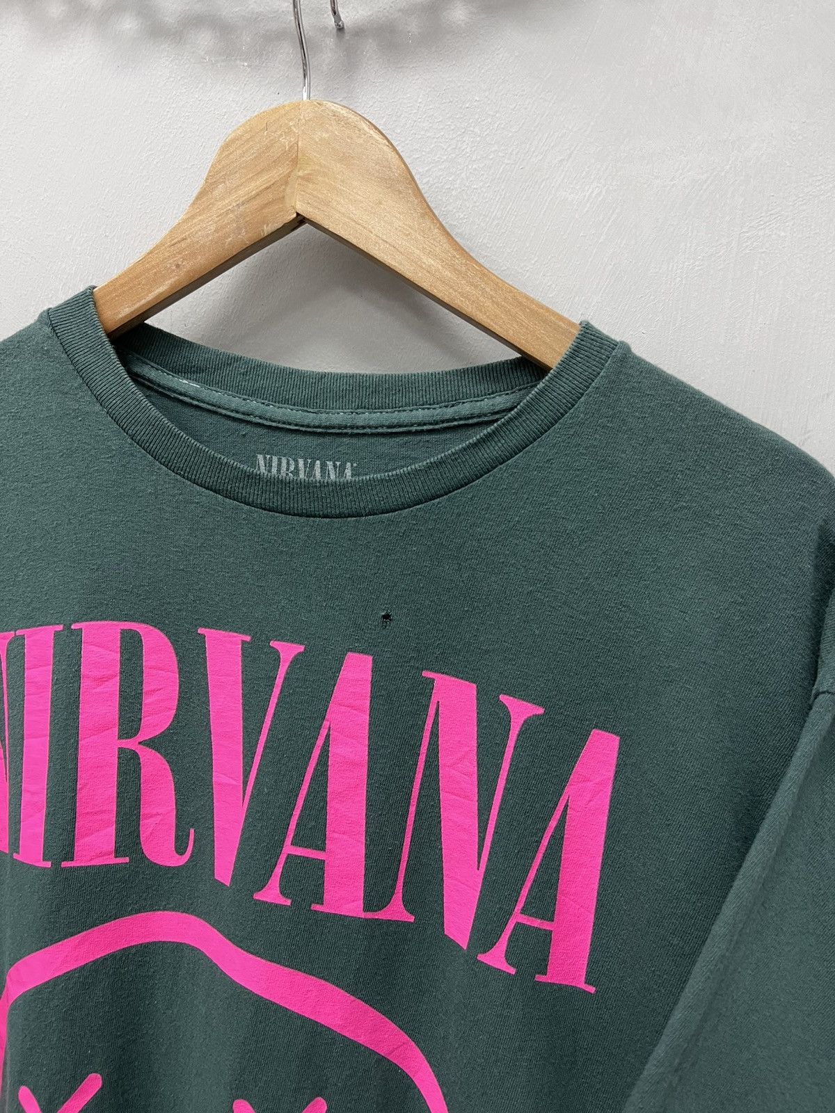 Nirvana × Vintage VINTAGE NIRVANA 90s Y2K T-shirt streetwear rockband Size US L / EU 52-54 / 3 - 4 Thumbnail