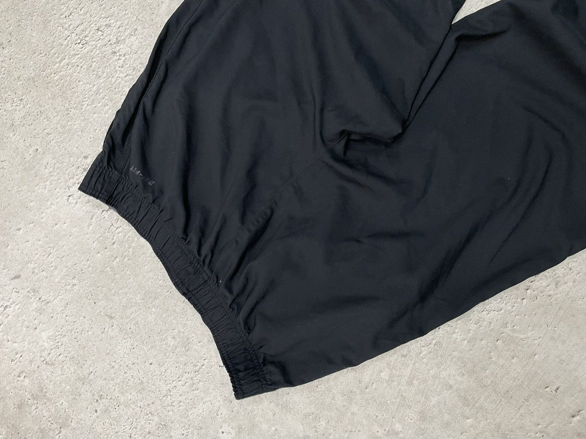 Nike Nike baggy Nylon y2k drill track pants hype Size US 32 / EU 48 - 9 Thumbnail