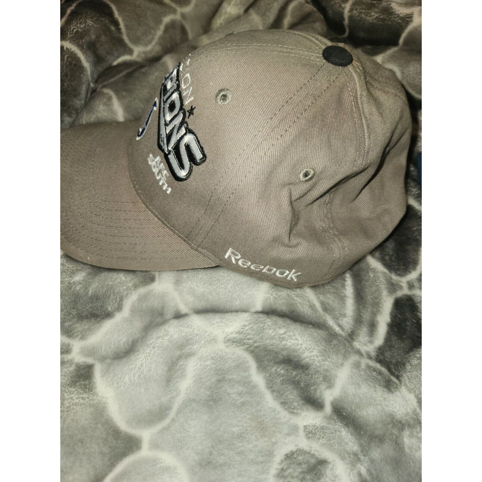 Reebok Fitted Indy colts hat and adjustable 2009 division champshat Size ONE SIZE - 2 Thumbnail