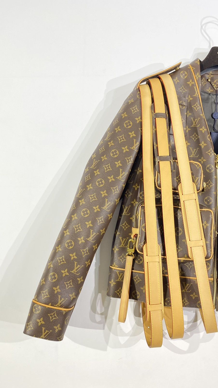 Louis Vuitton Louis Vuitton Monogram Admiral 46 Leather Jacket Virgil Size US S / EU 44-46 / 1 - 4 Thumbnail