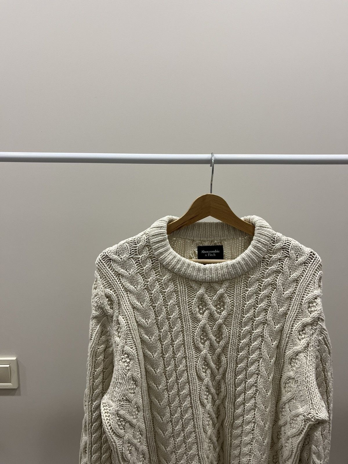 Abercrombie & Fitch Abercrombie & Fitch White Cable Knit Sweater White Y2K Size US M / EU 48-50 / 2 - 2 Thumbnail