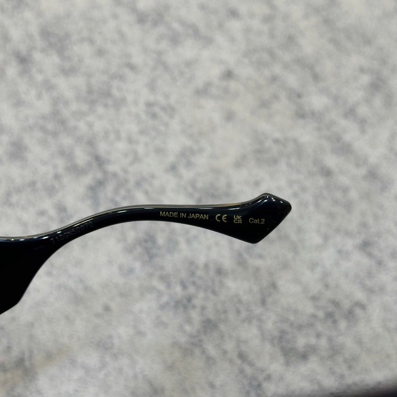Gucci GUCCI GG1558SK 001 Size ONE SIZE - 7 Thumbnail